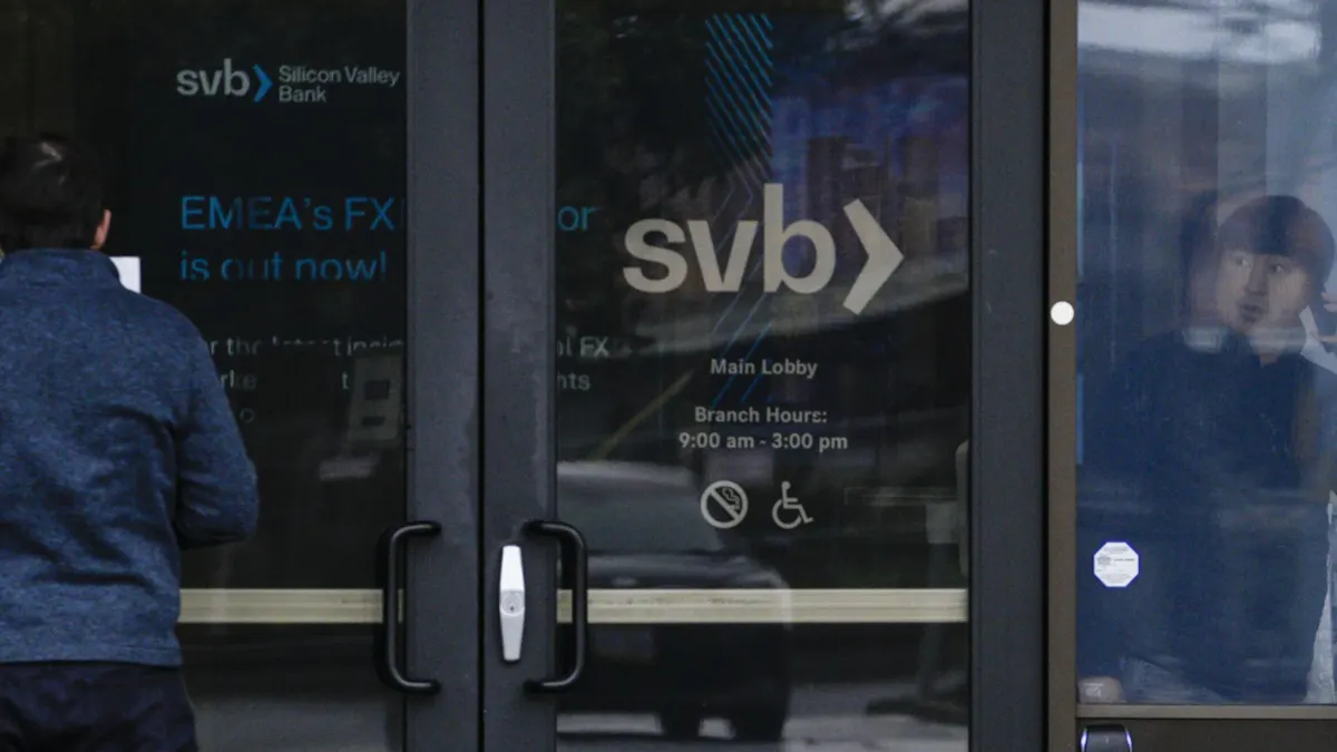 Bank Execs on SVB Fallout: ‘2,000 Times Better If a Buyer Comes In ...