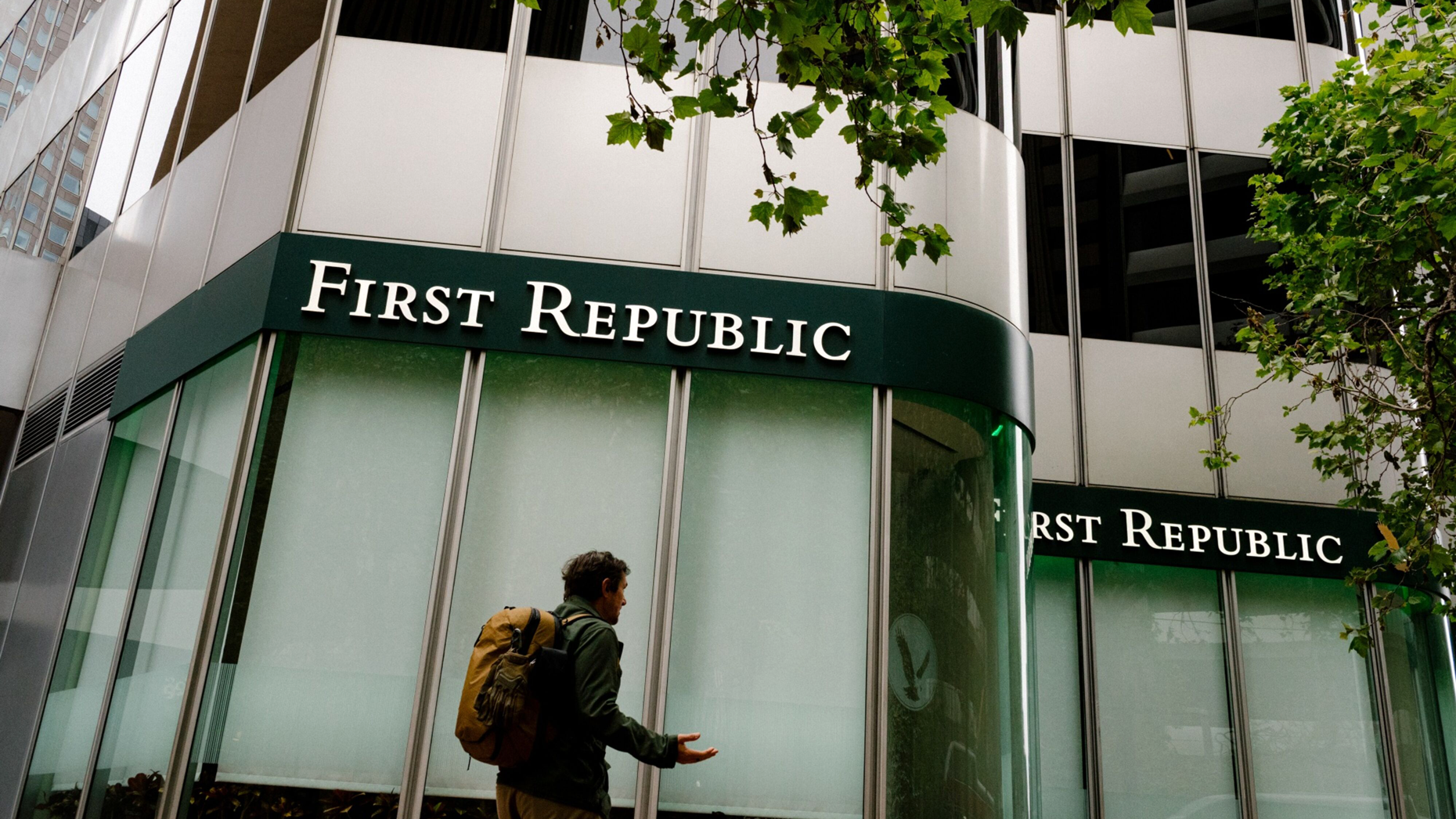 A First Republic Bank branch in San Francisco. Photo by Bloomberg.