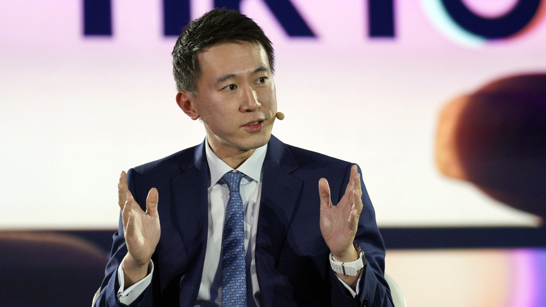 TikTok CEO Shou Zi Chew. Photo by Bloomberg.