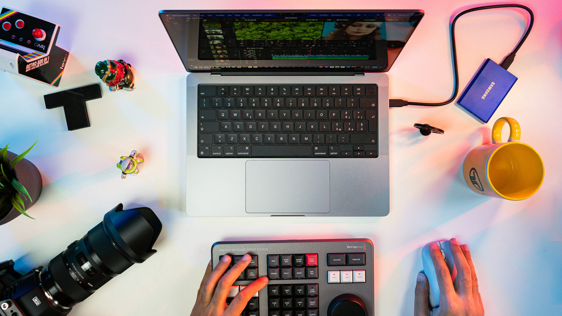 Photo via Unsplash/TheRegisti.