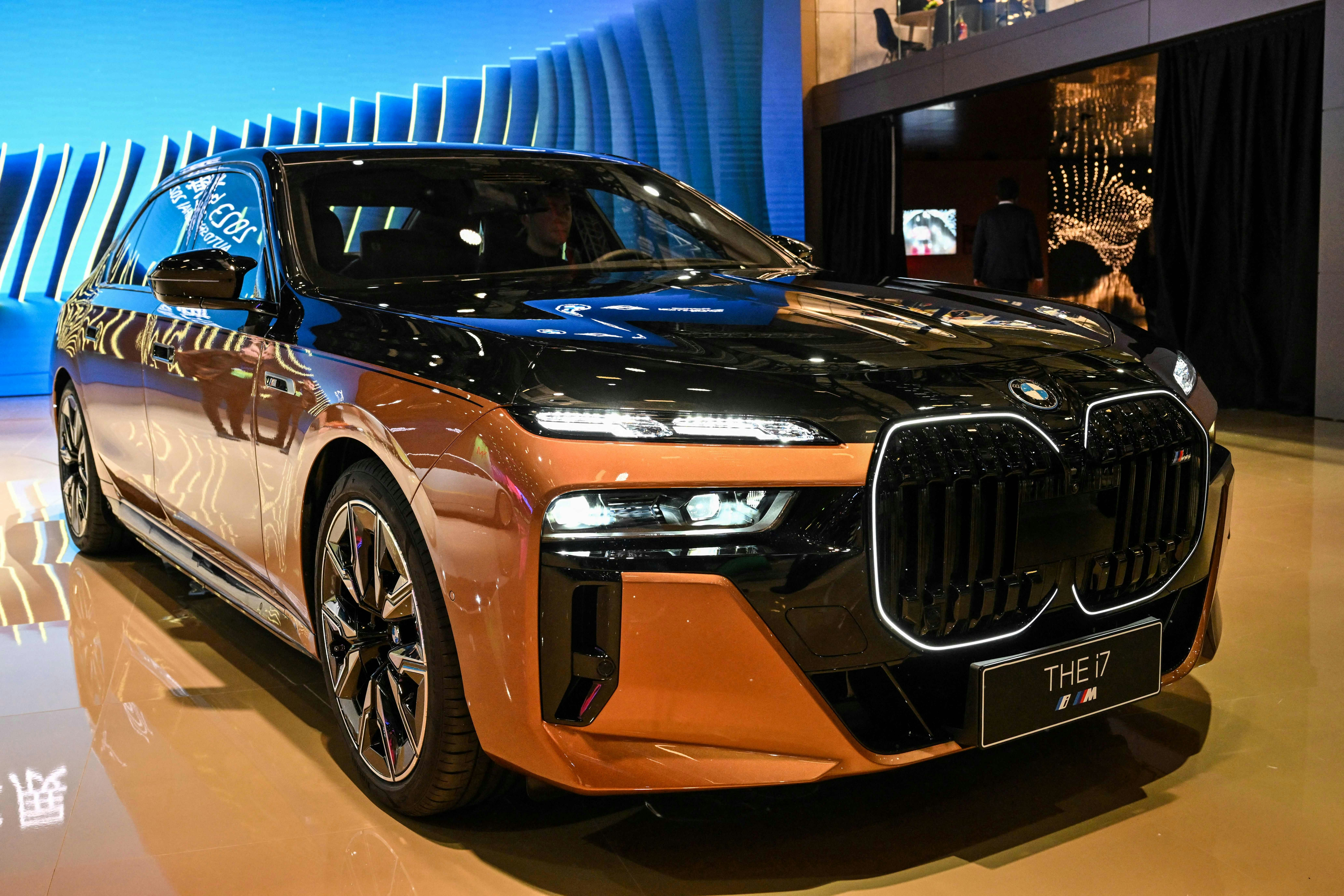 BMW will offer hands- and eye-free driving—within limits—in its electric i7 starting next year. Photo: Hector Retamal/AFP/Getty Photo
