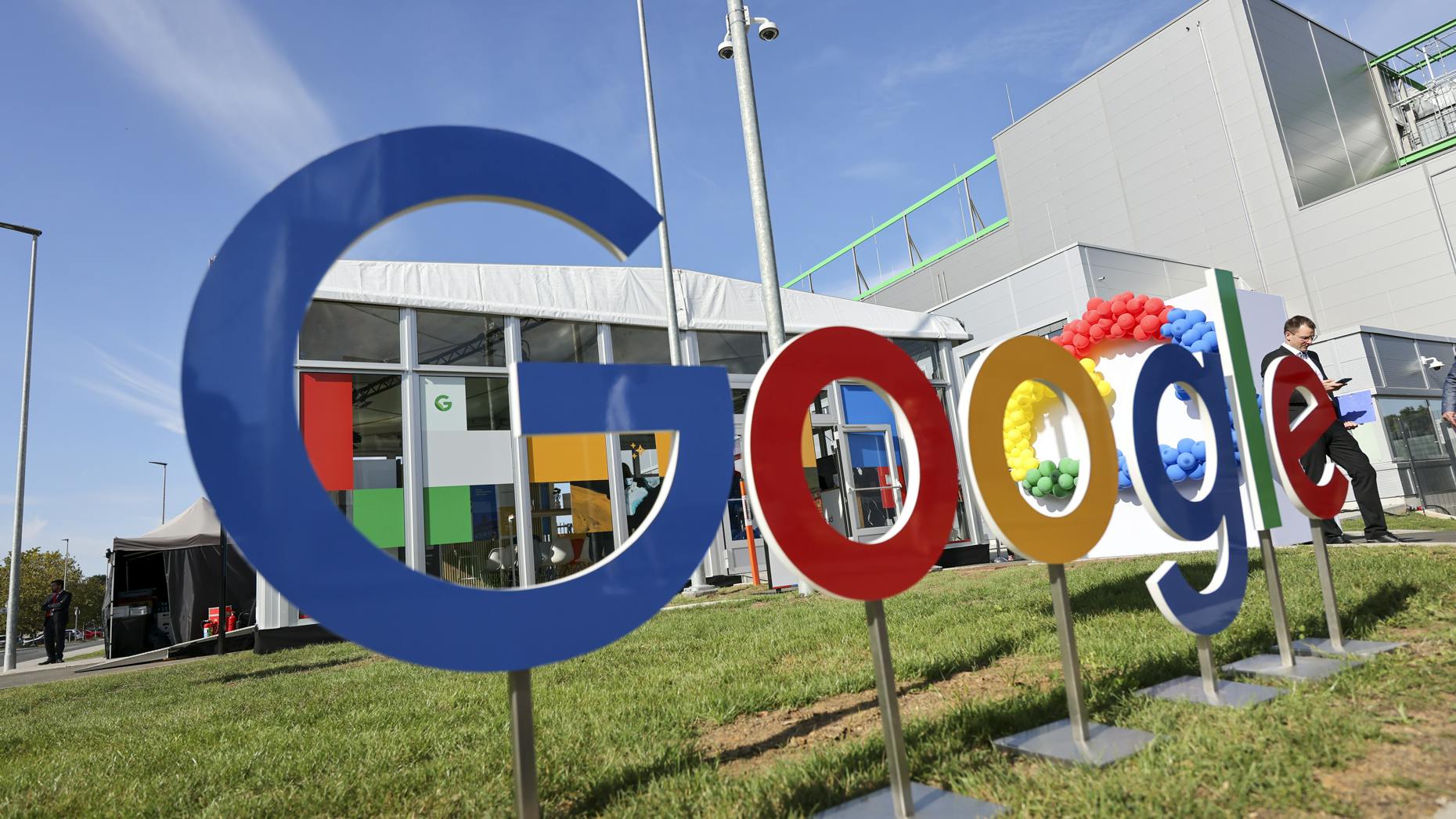 Google’s ‘Wartime’ Urgency to Chase ChatGPT Shakes Up Culture