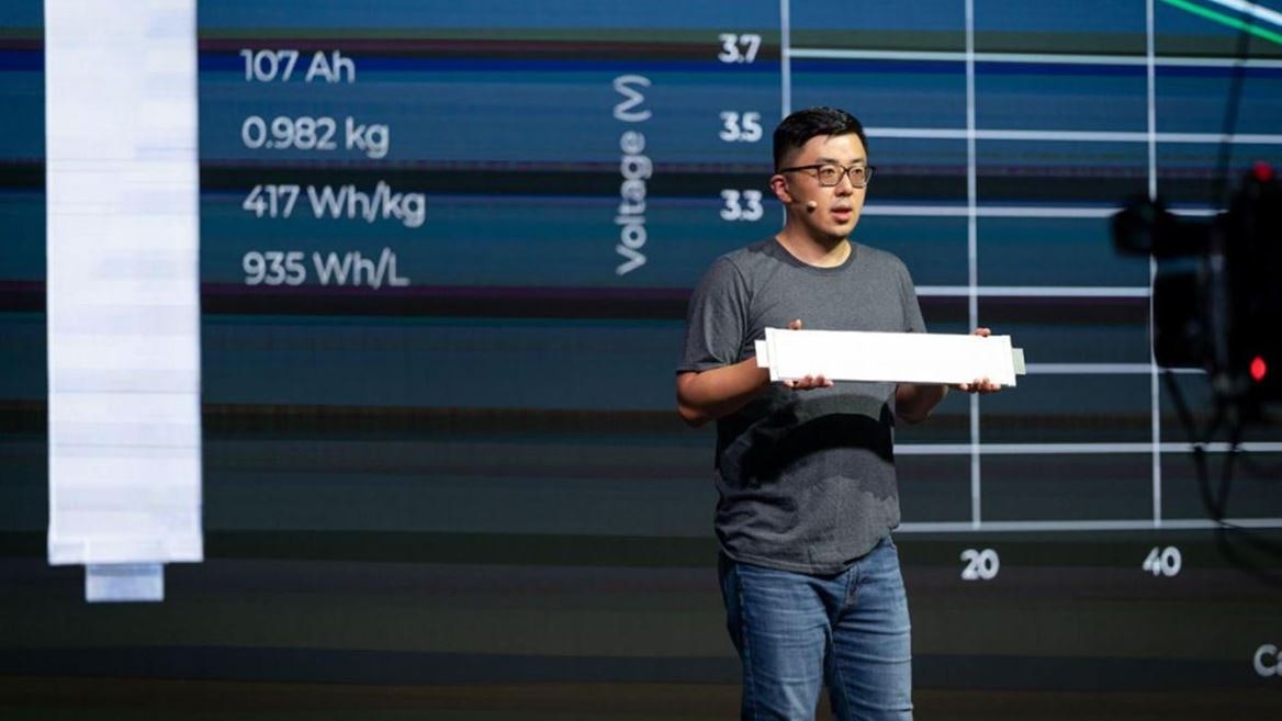 In 2021, SES AI founder Qichao Hu unveils the company's gigantic 107 ampere-hour cell. Photo: Courtesy SES AI