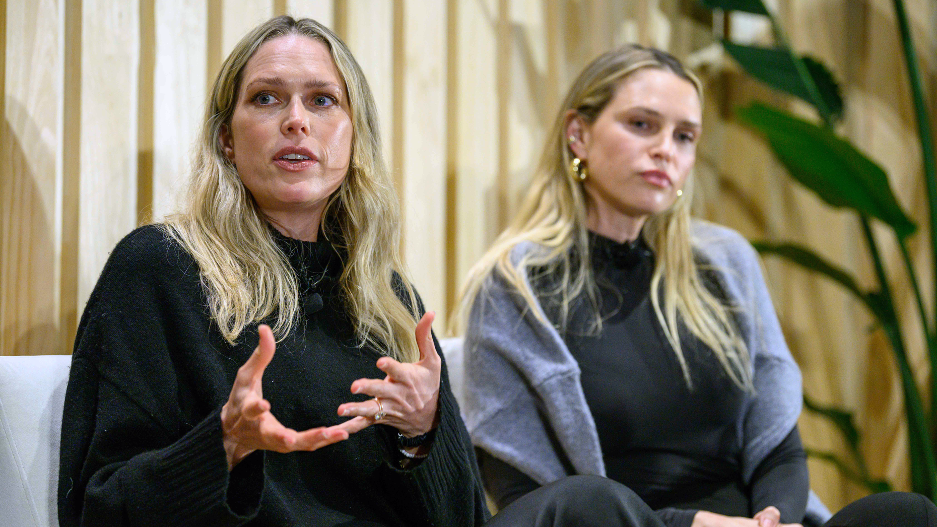 Erin and Sara Foster. Photo by Erin Beach.