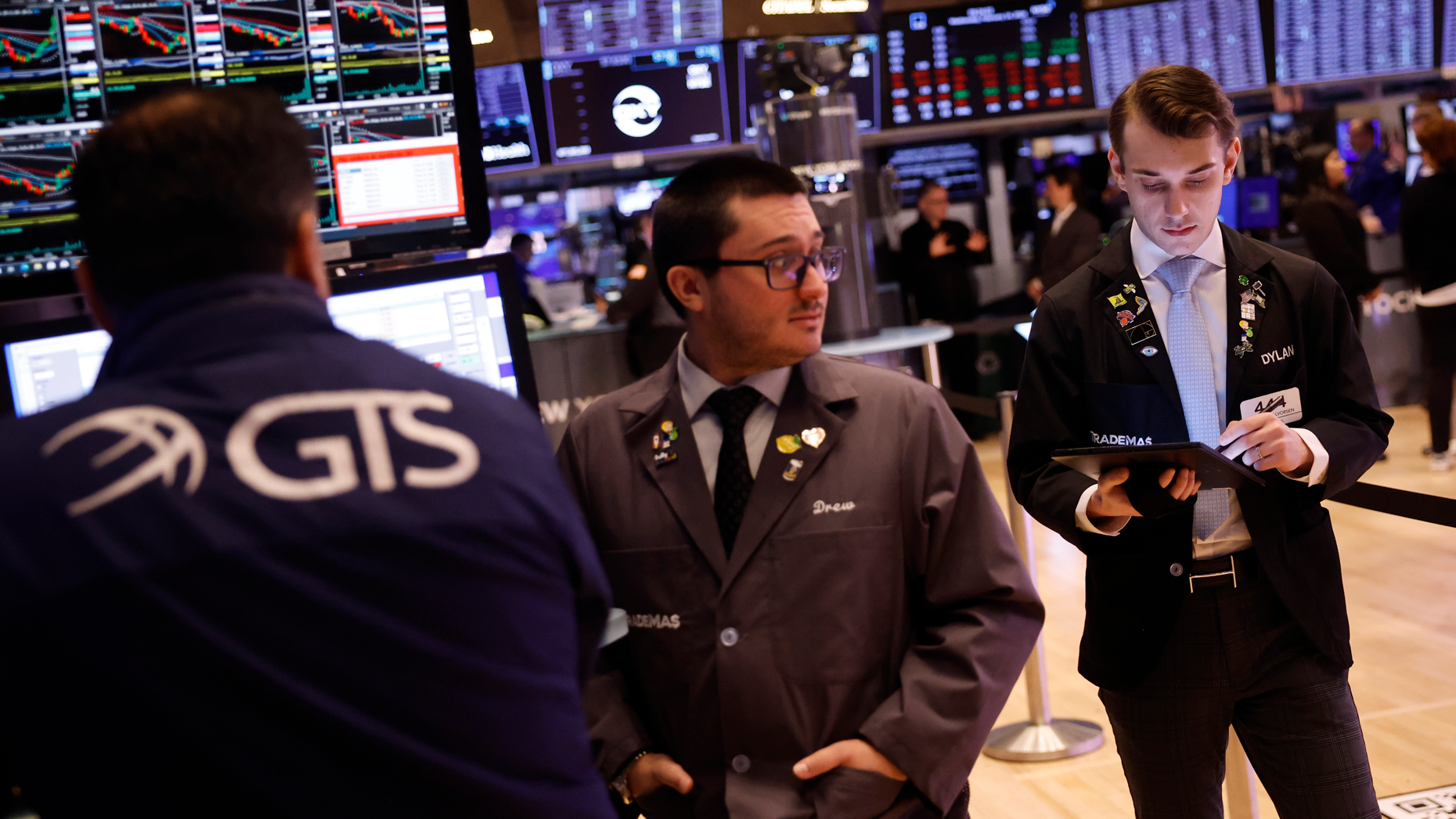 Traders work on the floor of the New York Stock Exchange during morning trading on February 14 in New York City. Photo by Michael M. Santiago/Getty Images.