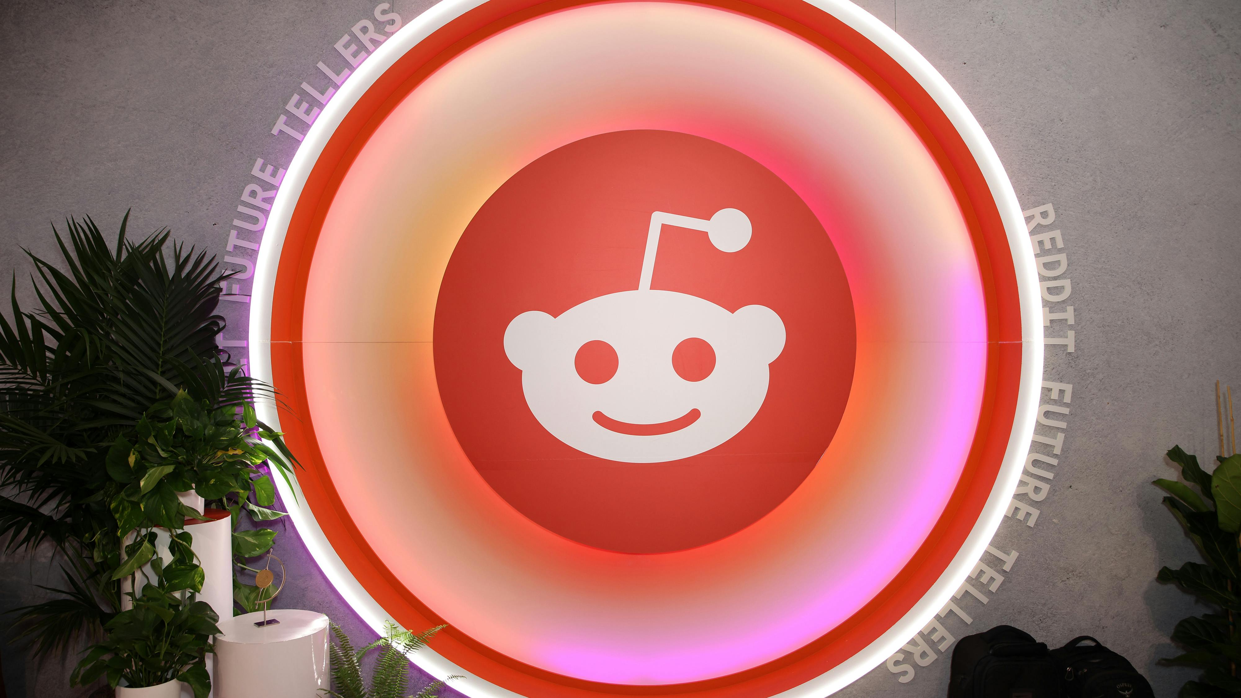 Reddit’s IPO Will Test Investors’ AI Gullibility