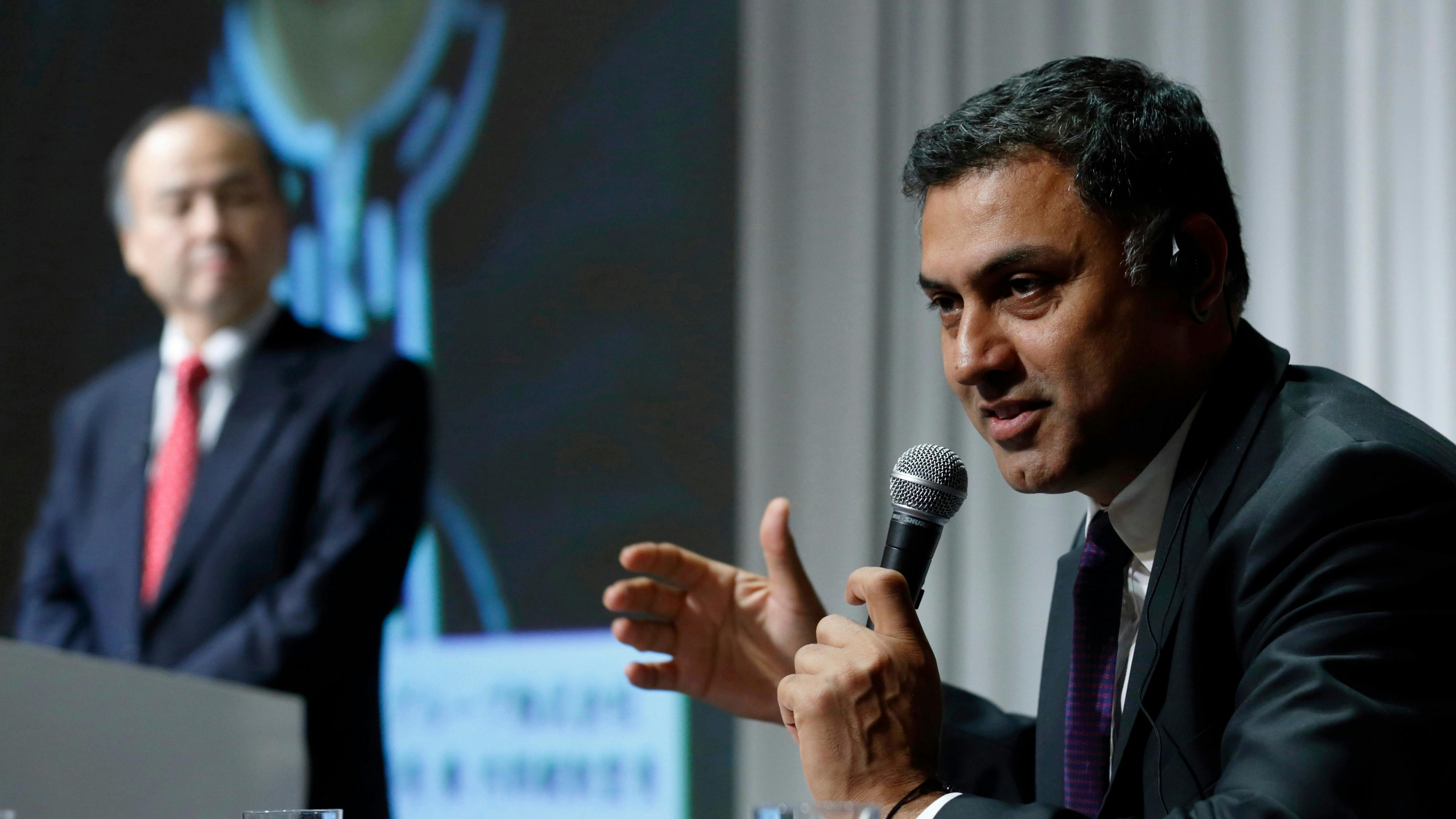 SoftBank Pulls Back on Media Stakes