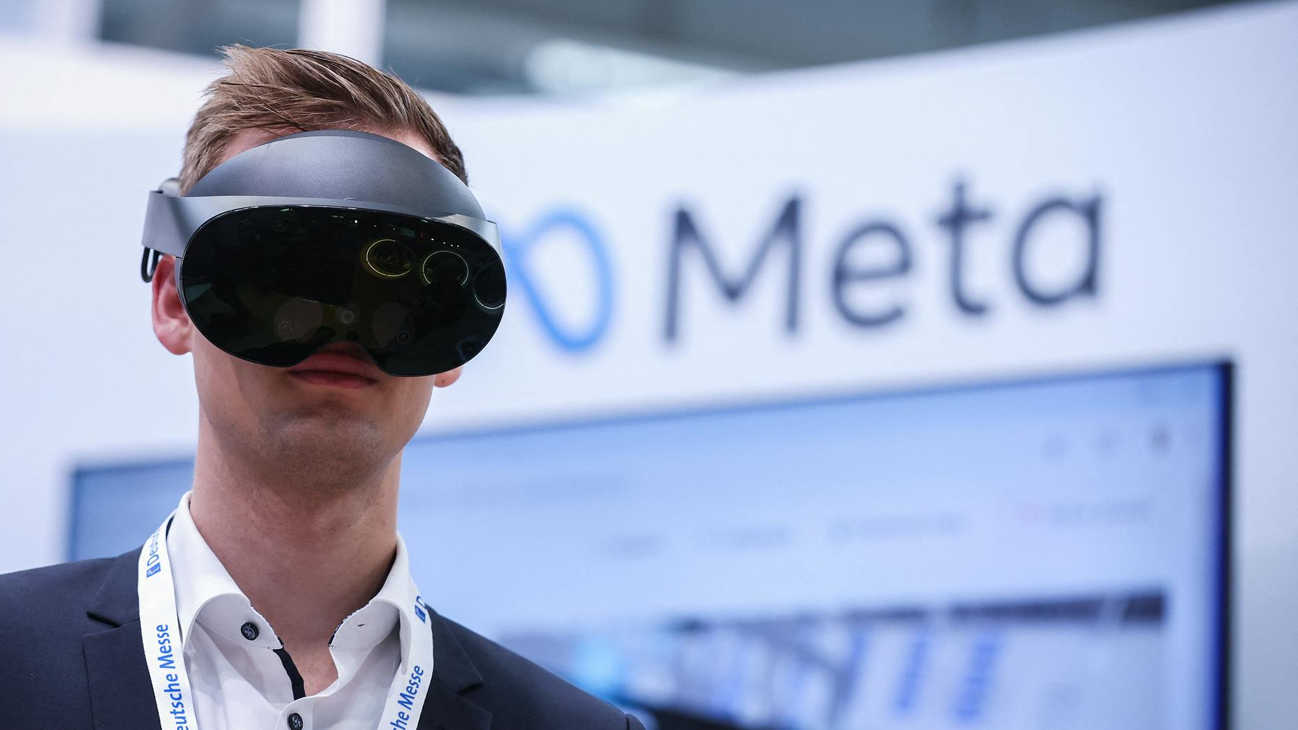 Apple’s Late Arrival; Meta Outlines Ways to Make Money from AI, Including Charging Users