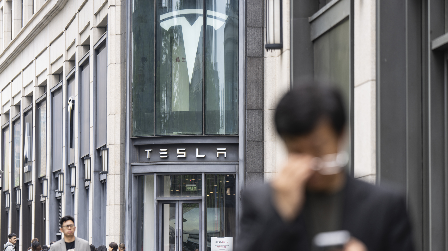 A Tesla showroom in Shanghai ahead of Elon Musk's visit to China. Photo by Bloomberg via Getty Images.