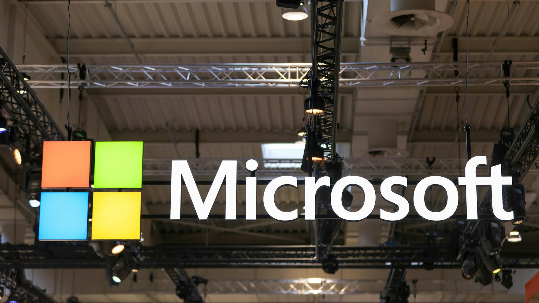 Meet MAI-1: Microsoft Readies New AI Model to Compete With Google, OpenAI