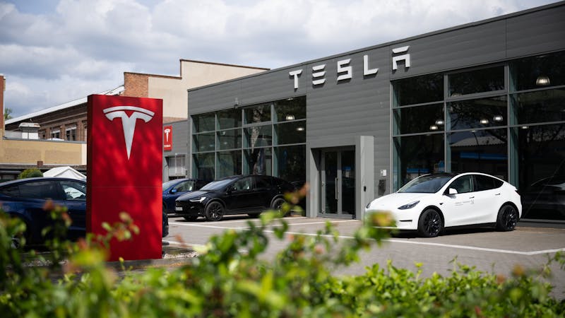 The Influencers Campaigning For Elon’s $45 Billion Payday
