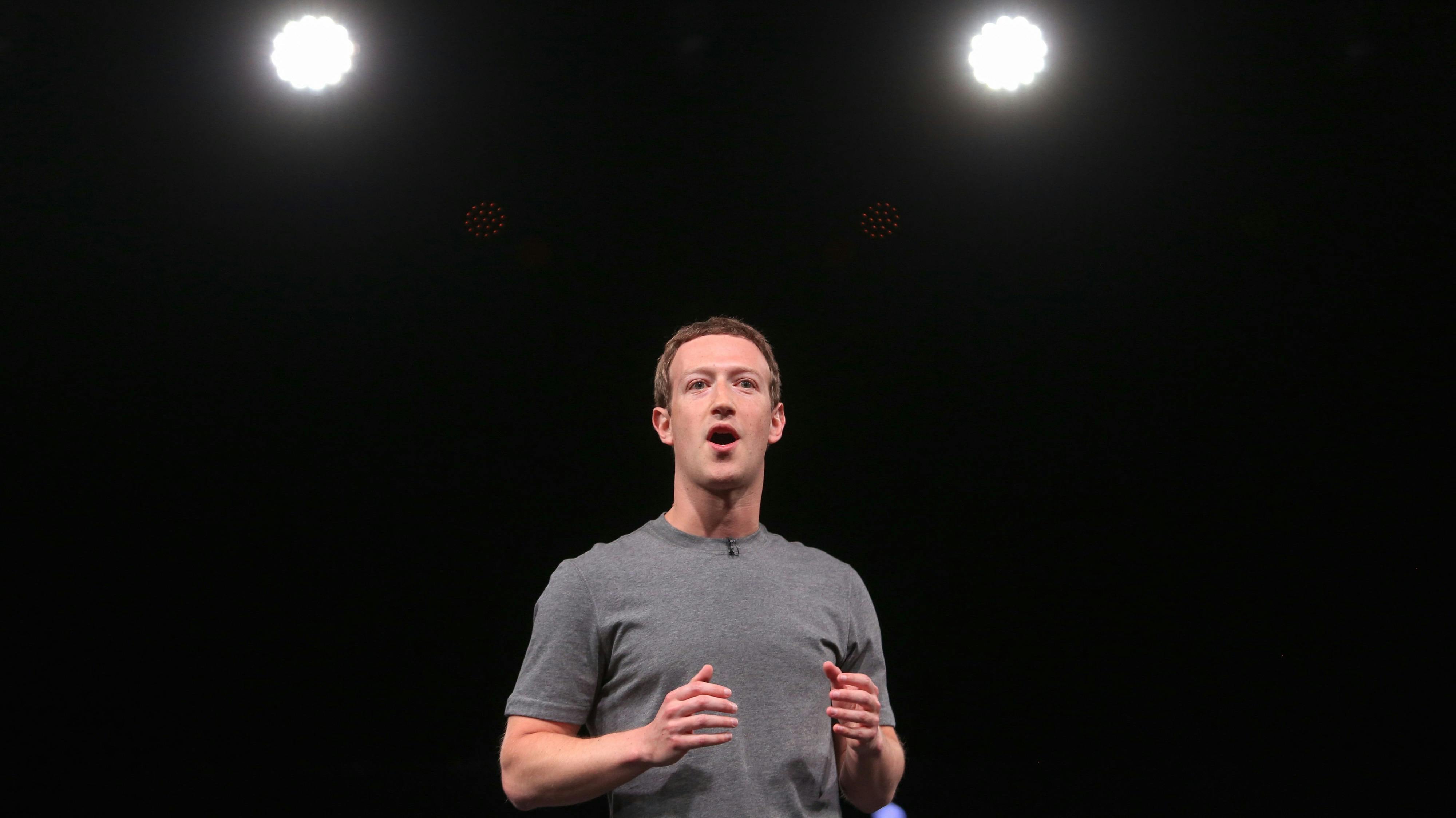 Facebook Struggles to Stop Decline in ‘Original’ Sharing