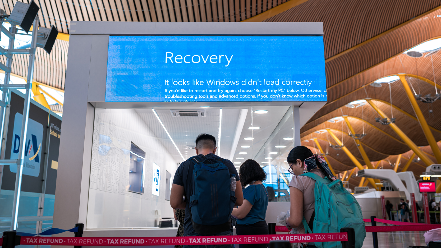 Madrid-Barajas Airport earlier today. Photo by Diego Radames/Anadolu via Getty.