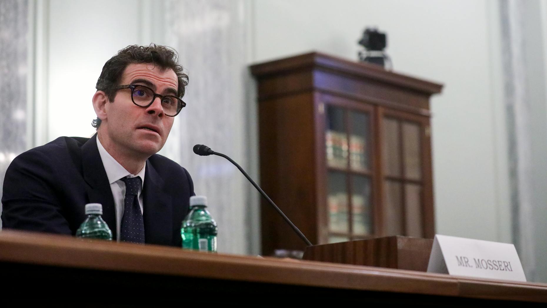 Meta Employees Debate Merits of Threads’ No-Politics Policy