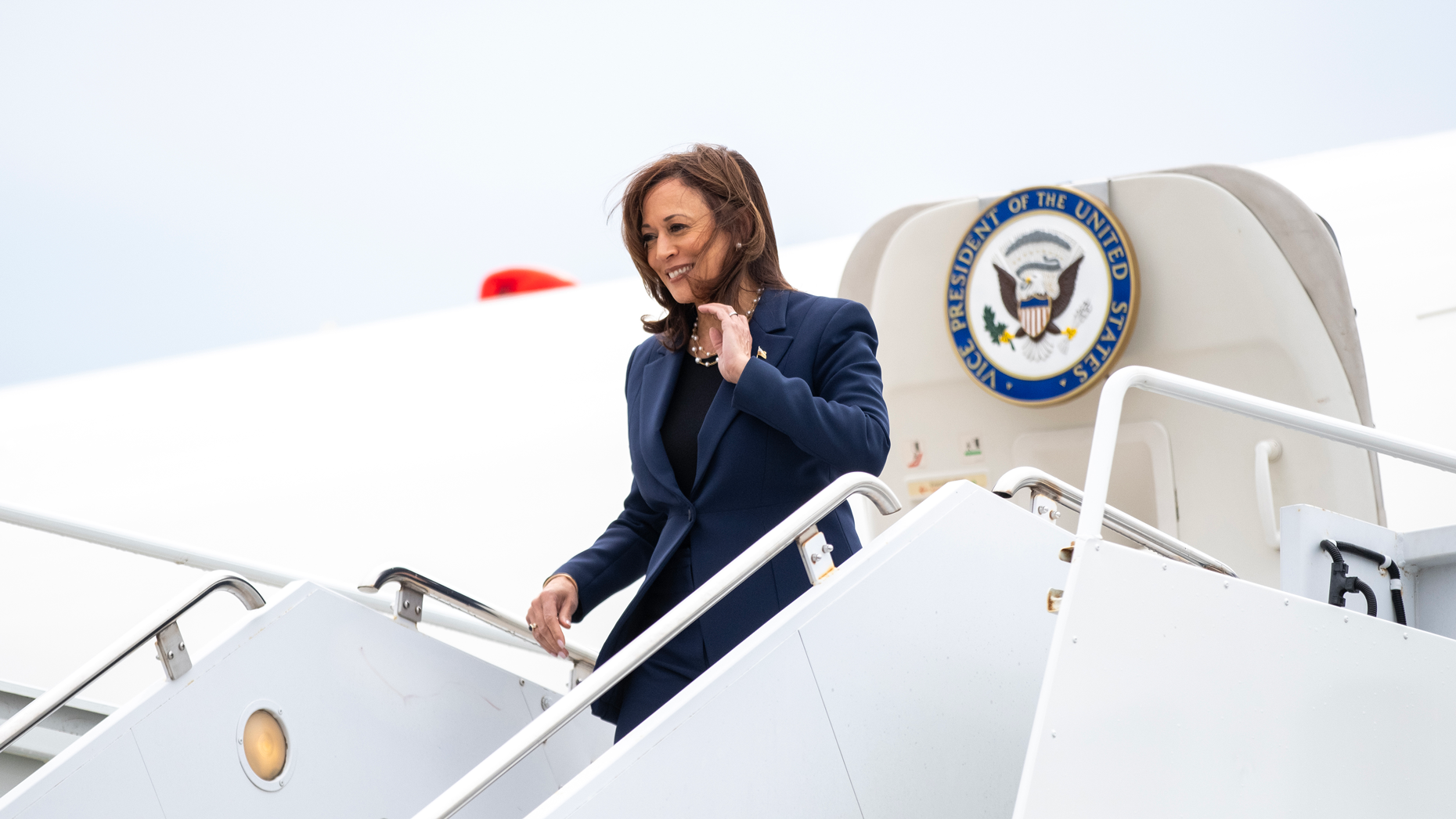Vice President Kamala Harris arriving in Milwaukee this morning. Photo by Jim Vondruska/Getty. (edited) 