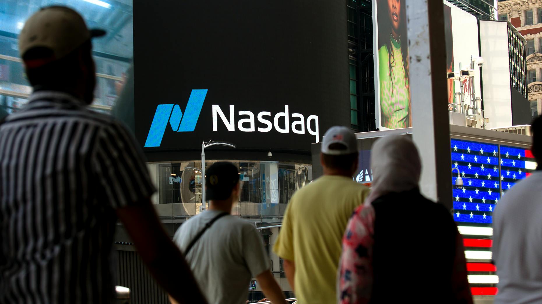 Tech IPOs Shift Focus to Rewarding Early Backers