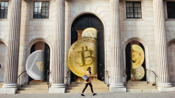 Some U.S. Banks Warm Up to Crypto Firms