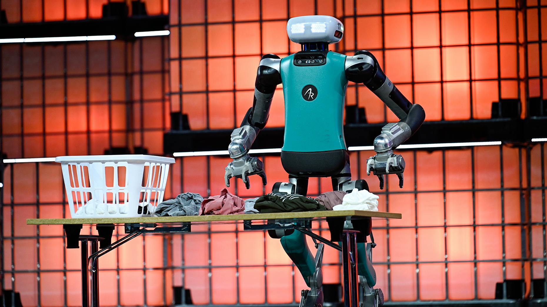 The Electric: Humanoid Robots Are Cool—but How Will Their Battery Problem Be Solved?