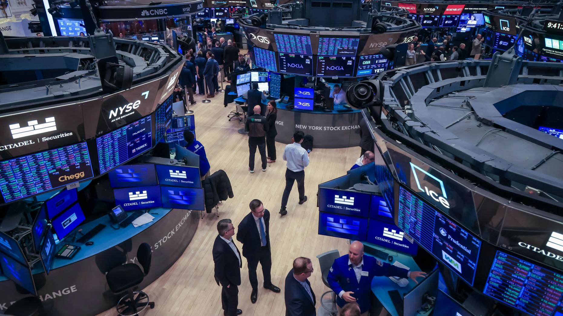 A VC-Backed Startup Tempts Volatile Stock Market