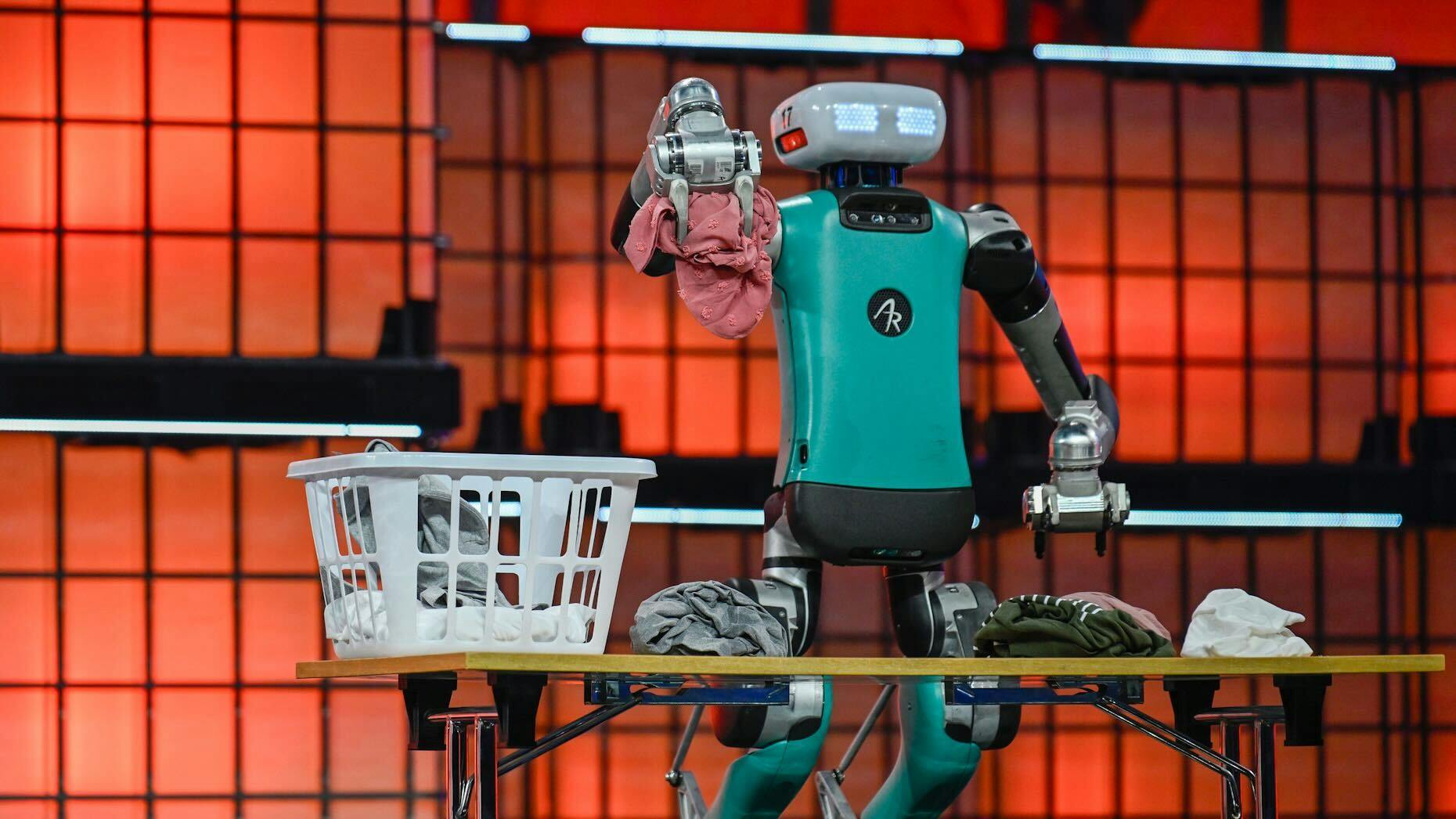 Humanoid Robotics Startup Agility is Raising $400 Million