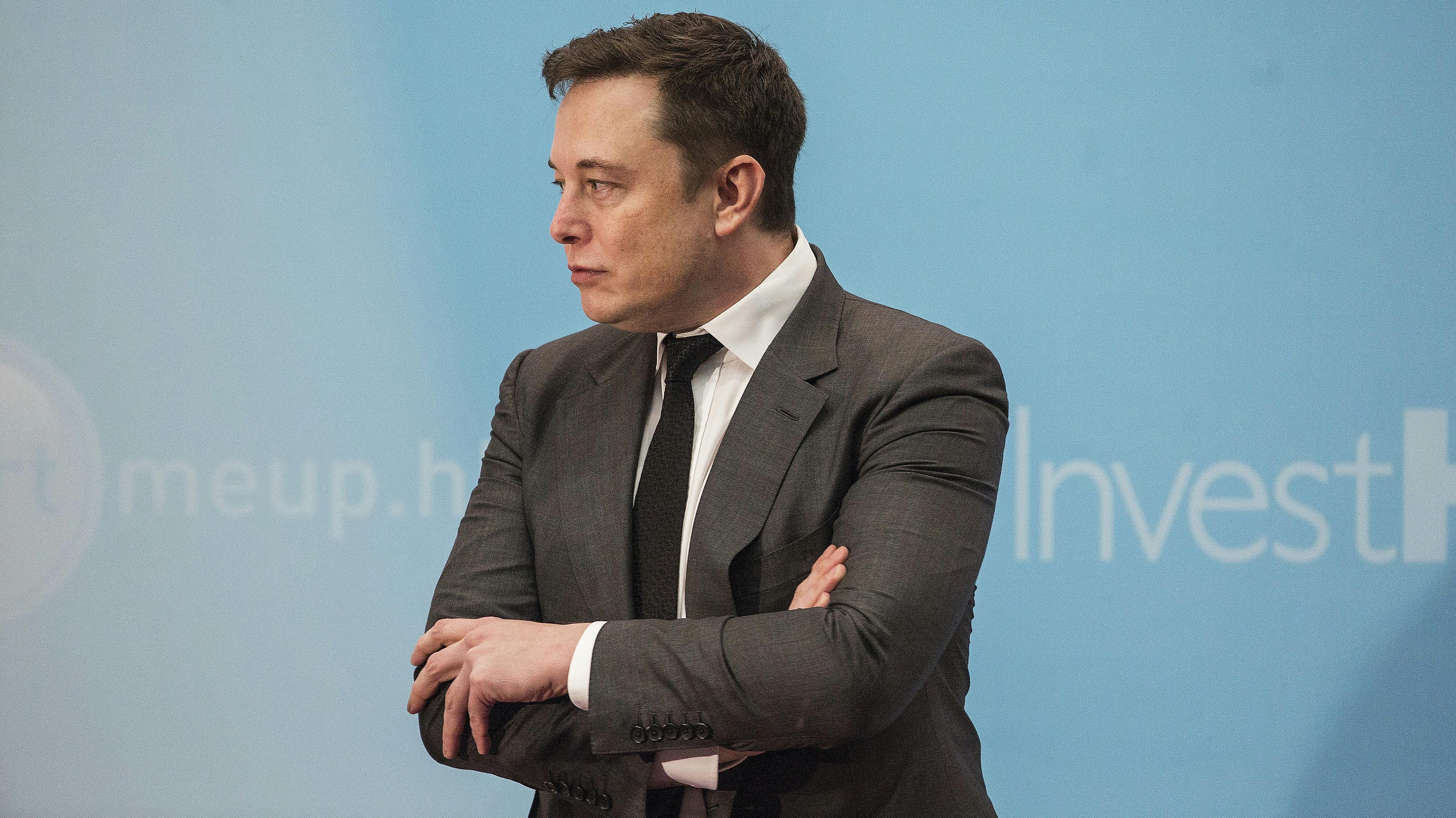 Musk’s Double or Nothing Bet on Off-The-Grid Dream 