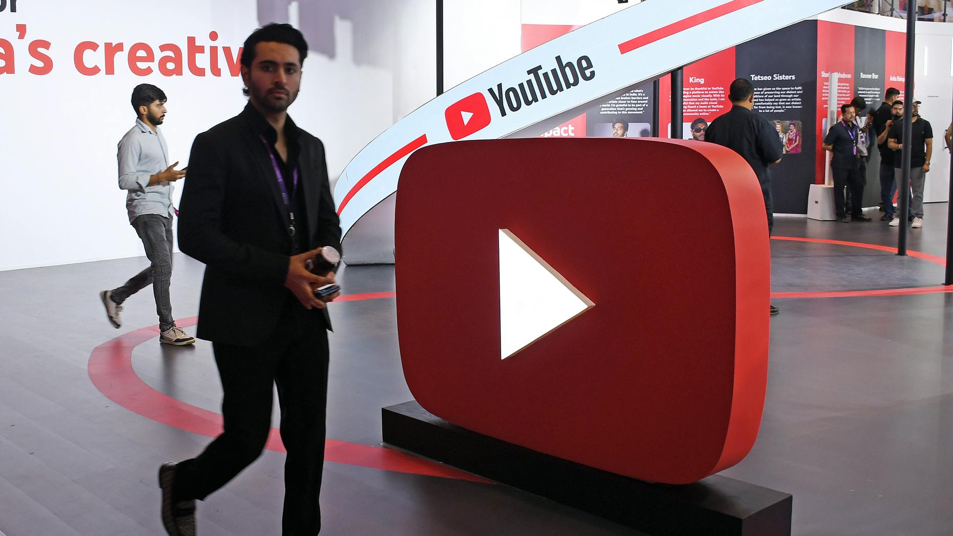 YouTube Zeros in on Subscriptions