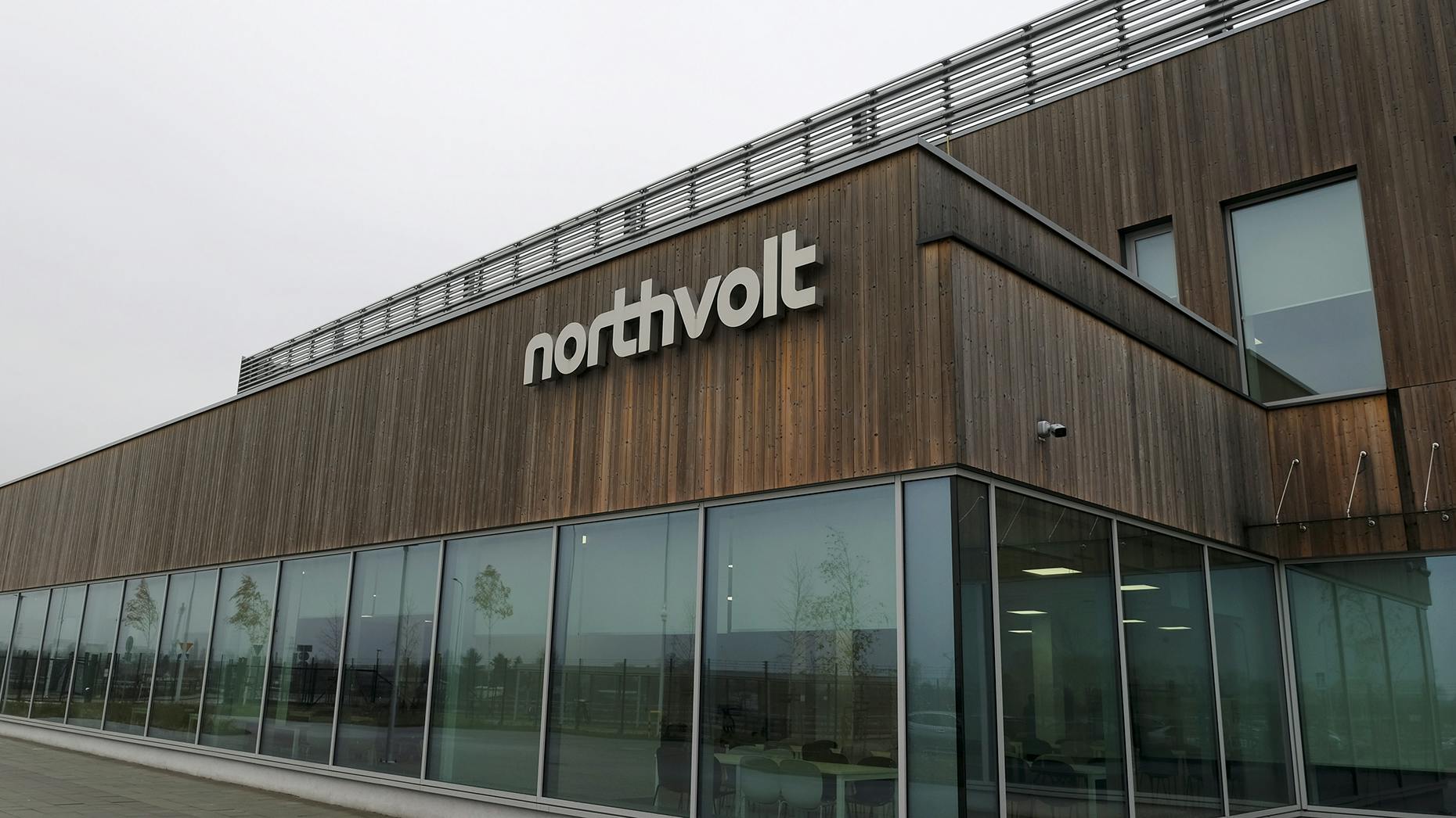 Tiny California Startup Buys Up Assets of Failed European Battery Giant