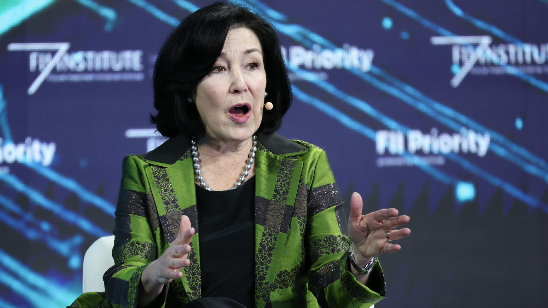 Oracle Is Squeezing Employees as AI Development Costs Mount