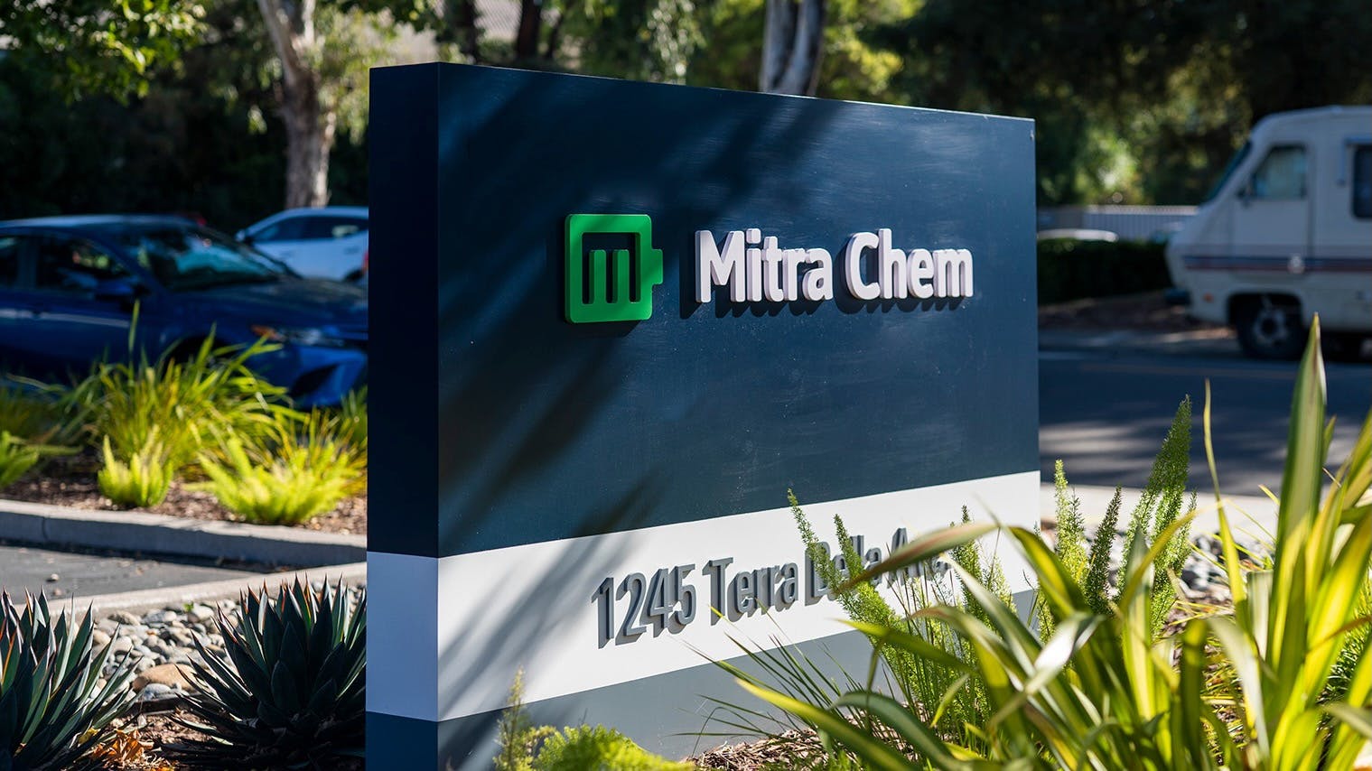 The Electric: In a $350 Million Strategic Shift, Trump Backs an Iron-Based Battery Startup