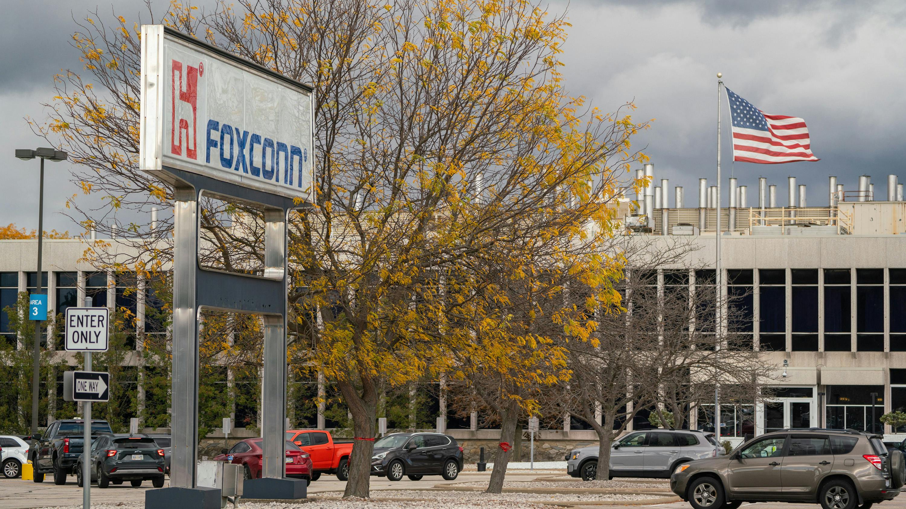 SoftBank to Invest Up to $3 Billion in Factory for OpenAI Data Centers