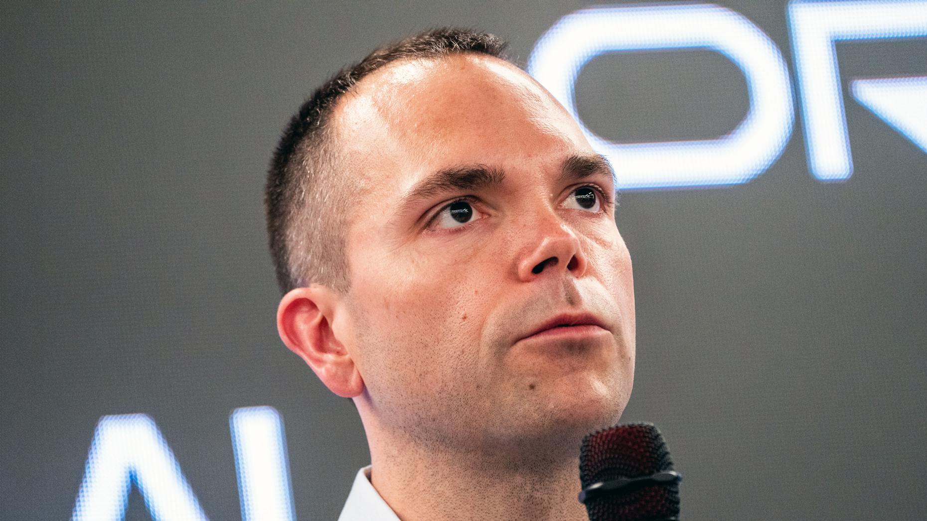 Oracle’s Upbeat Quarter Calms Investors