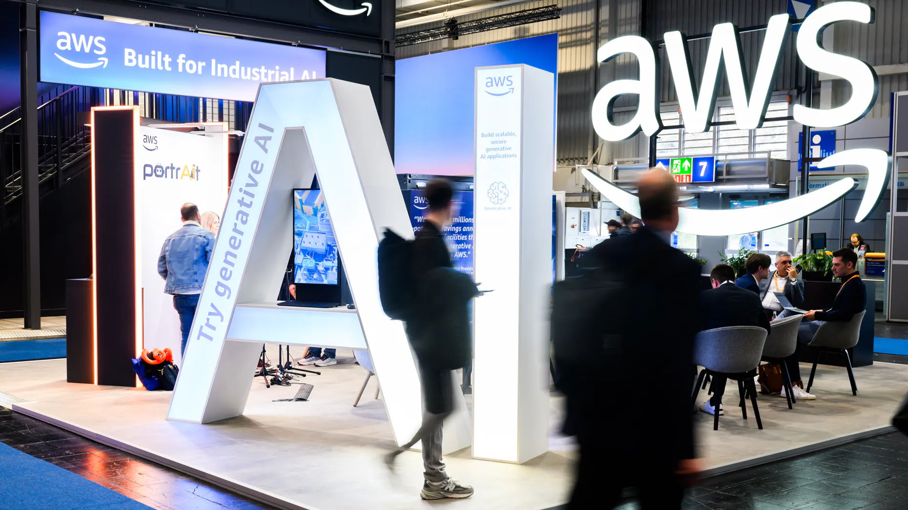 AWS Accelerates Internal AI Agents Following Staff Cuts