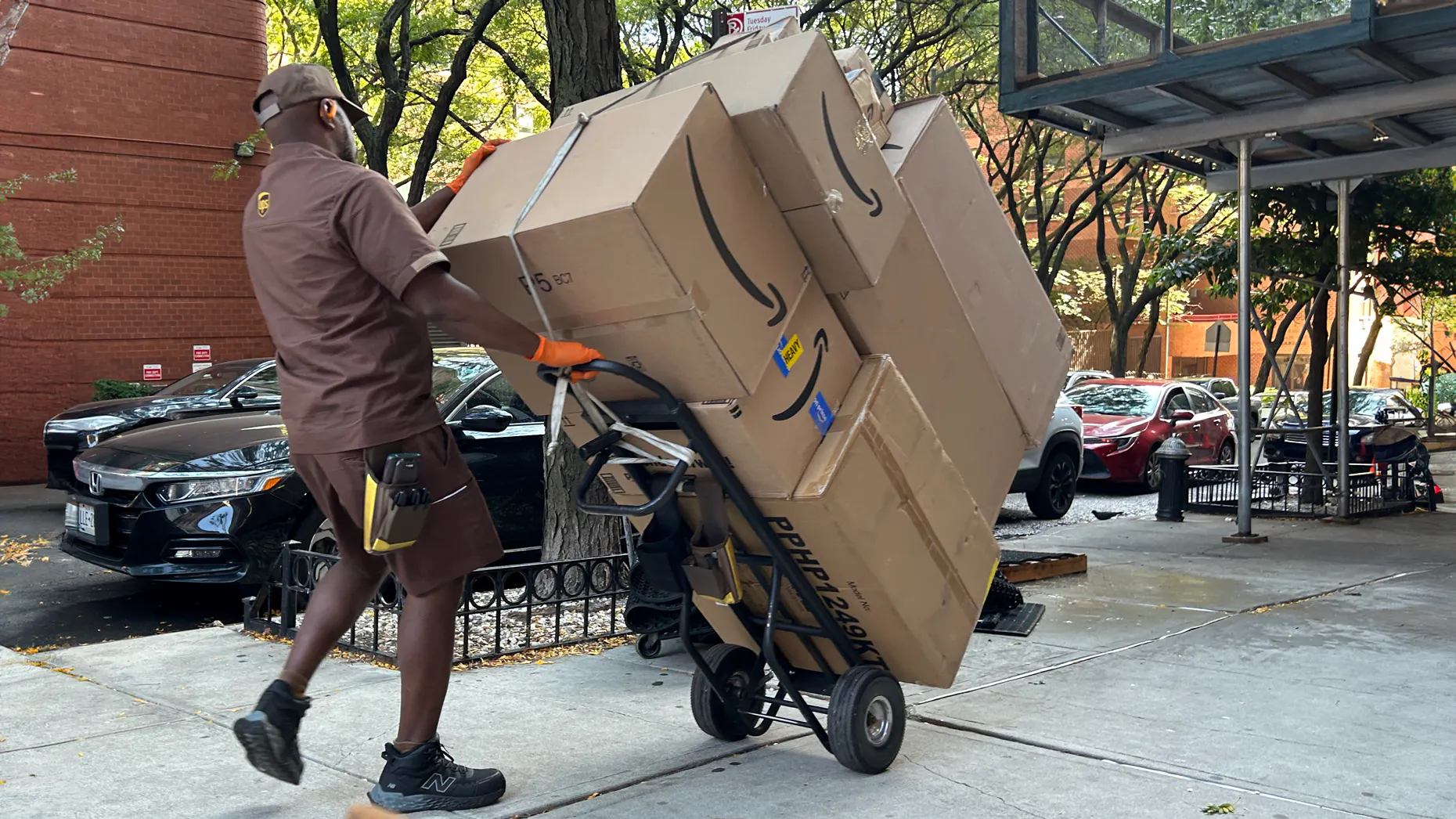 Amazon’s Tough Stance on Prices Prompts Brands to Pull Products