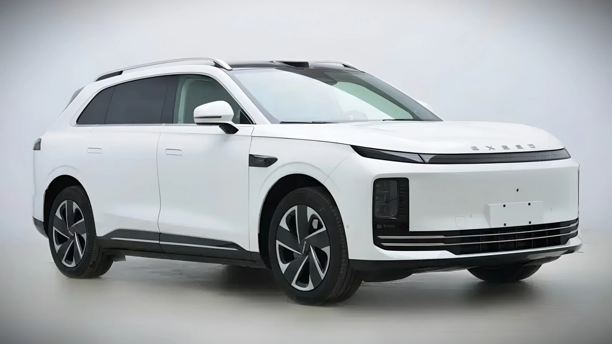 Chery says it will release the premium Exeed EX7 SUV late this year, powered by a semisolid battery. Photo: Courtesy MIIT.