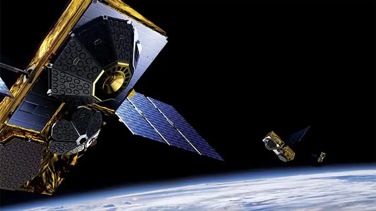 What Amazon’s Globalstar Purchase Means for SpaceX
