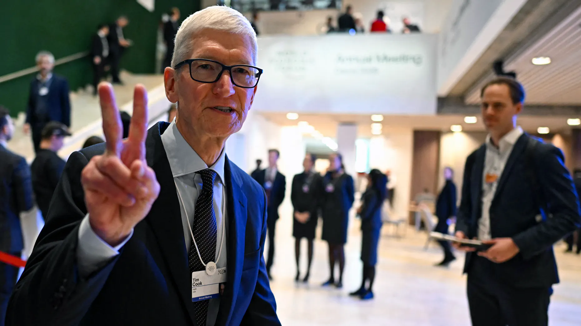 Apple's Cash Strategy Shift