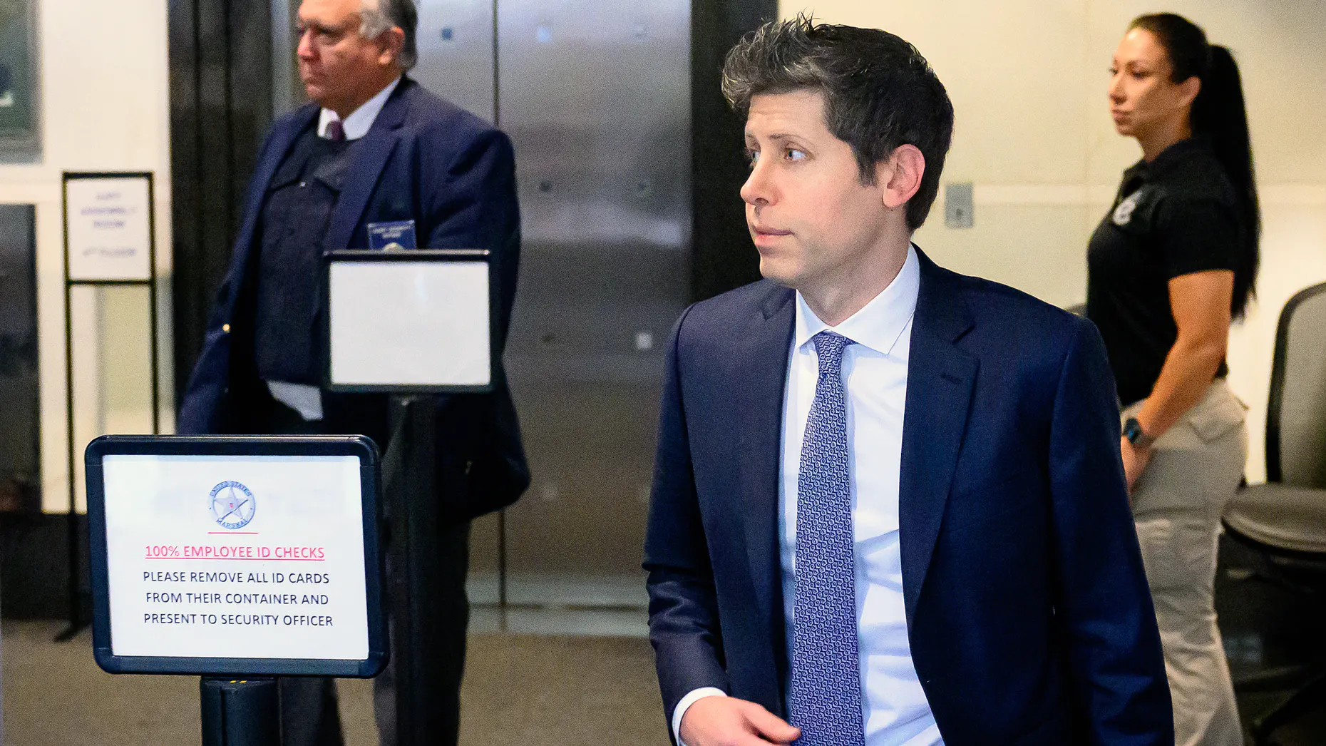 Altman Tries to Turn the Tables on Musk in Contentious Testimony