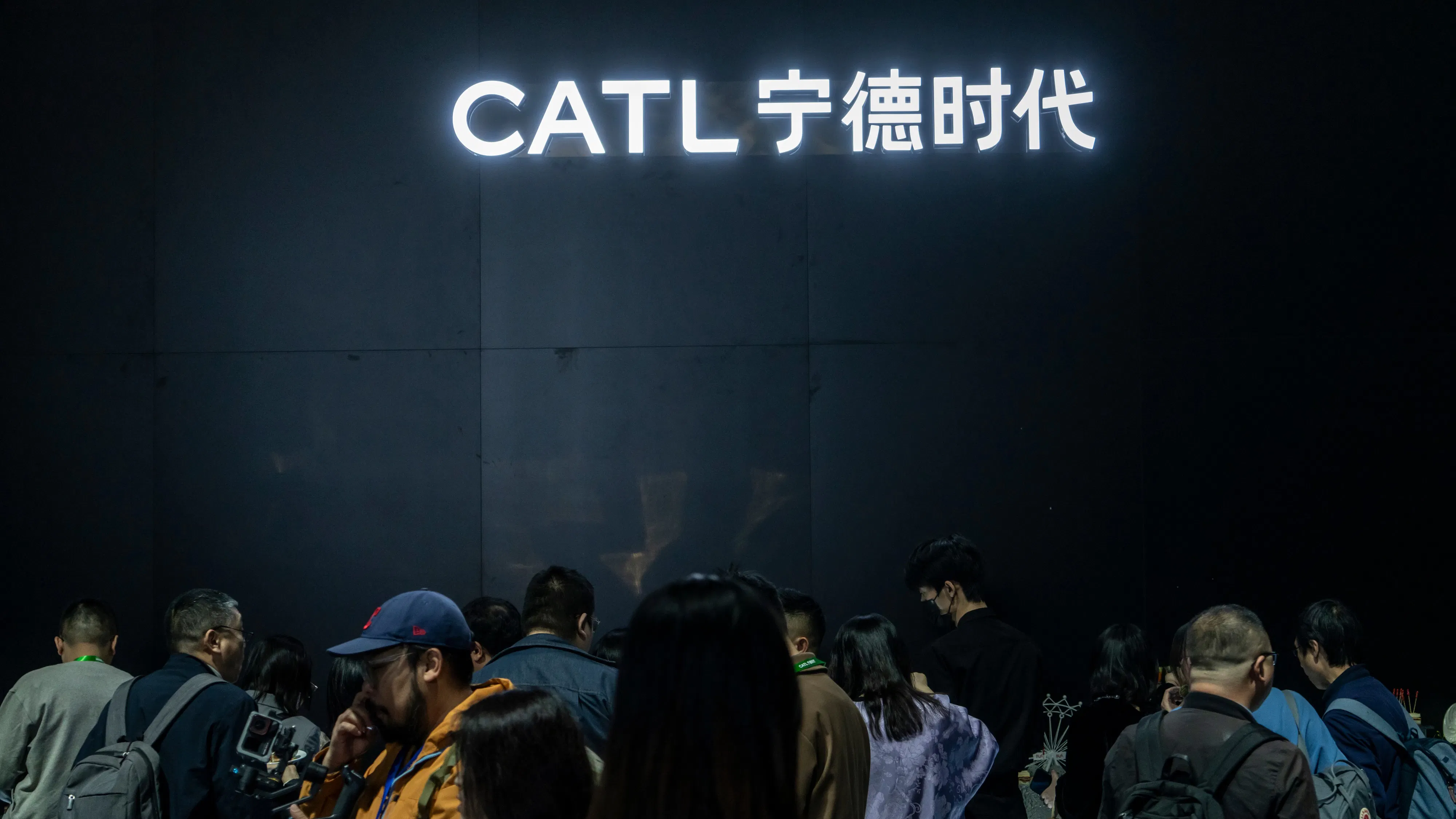 The Electric: The Pentagon Advocates Long-Shot Batteries to Leapfrog China