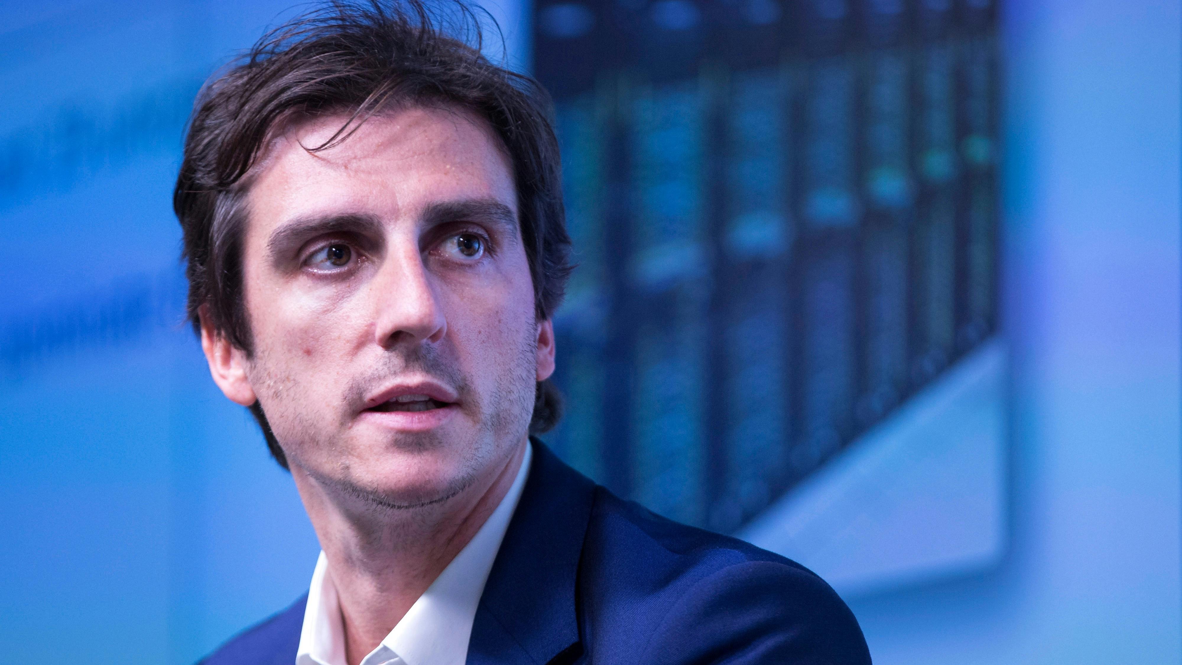 Facebook’s Rival to Slack, Yammer Coming Next Month