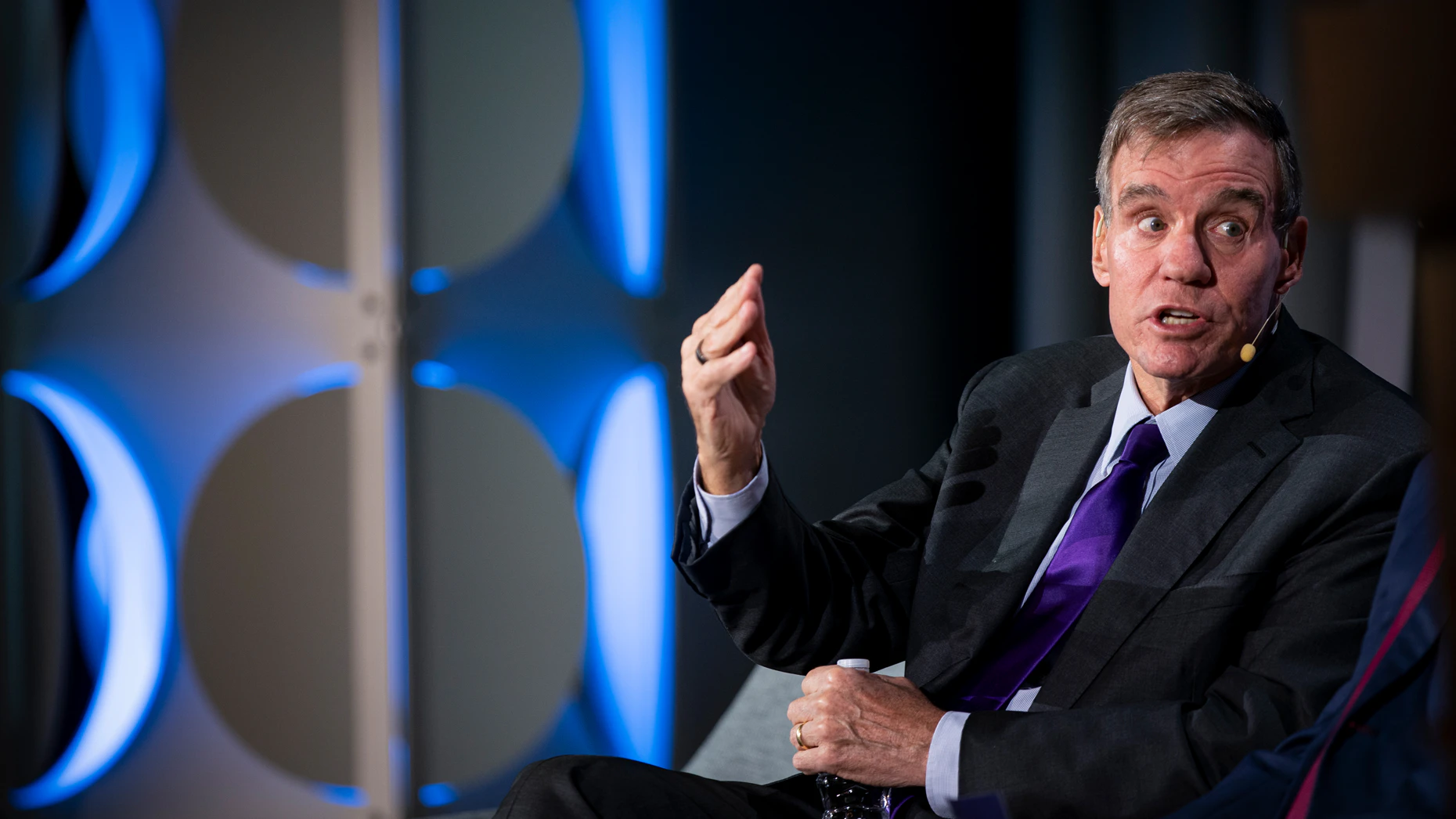 Virginia Senator Mark Warner. Photo by Al Drago/Bloomberg/Getty Images