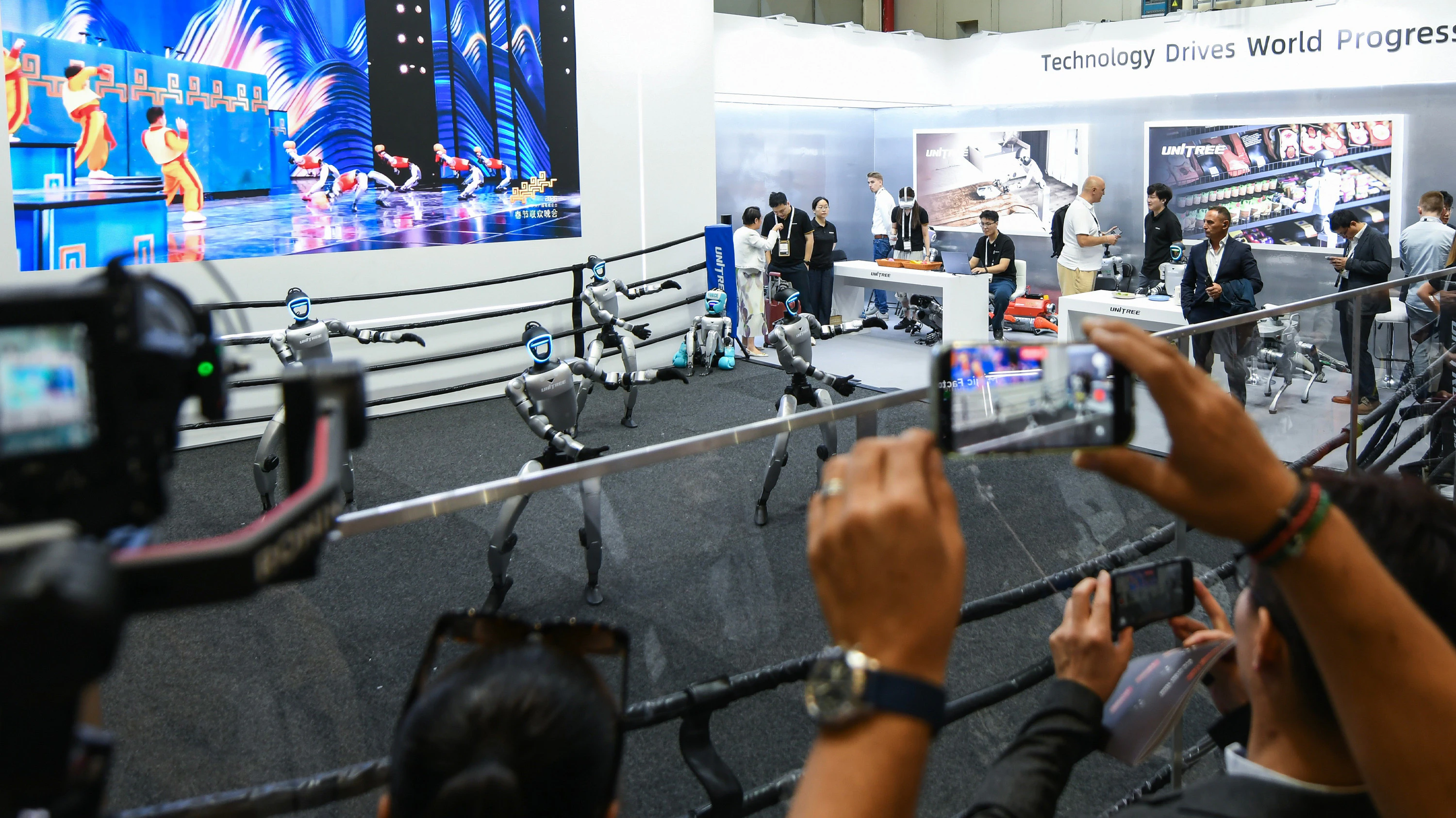 China Curbs Humanoid IPOs After Unitree's Volatile Debut