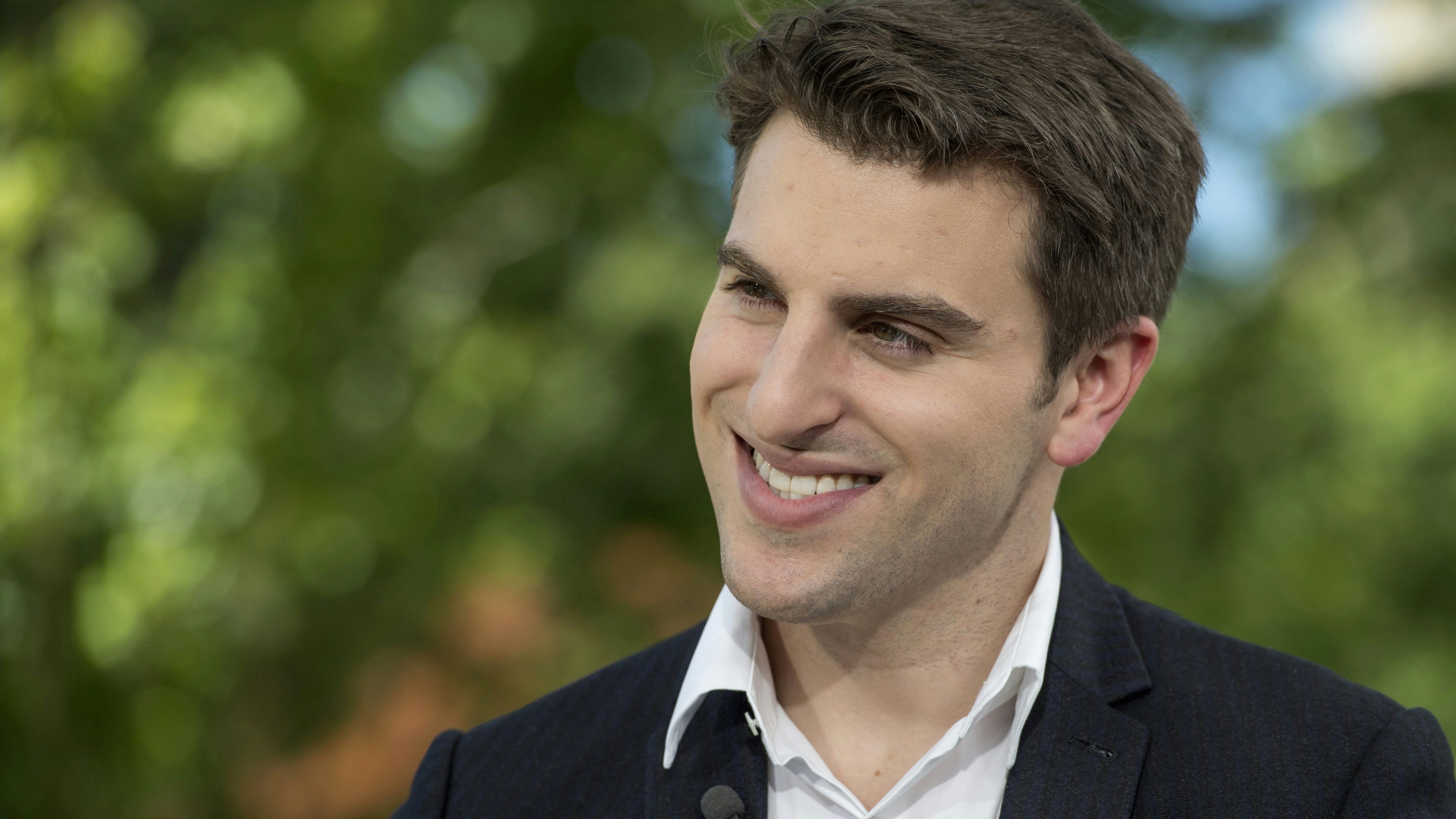 Airbnb CEO Brian Chesky. Photo by Bloomberg.