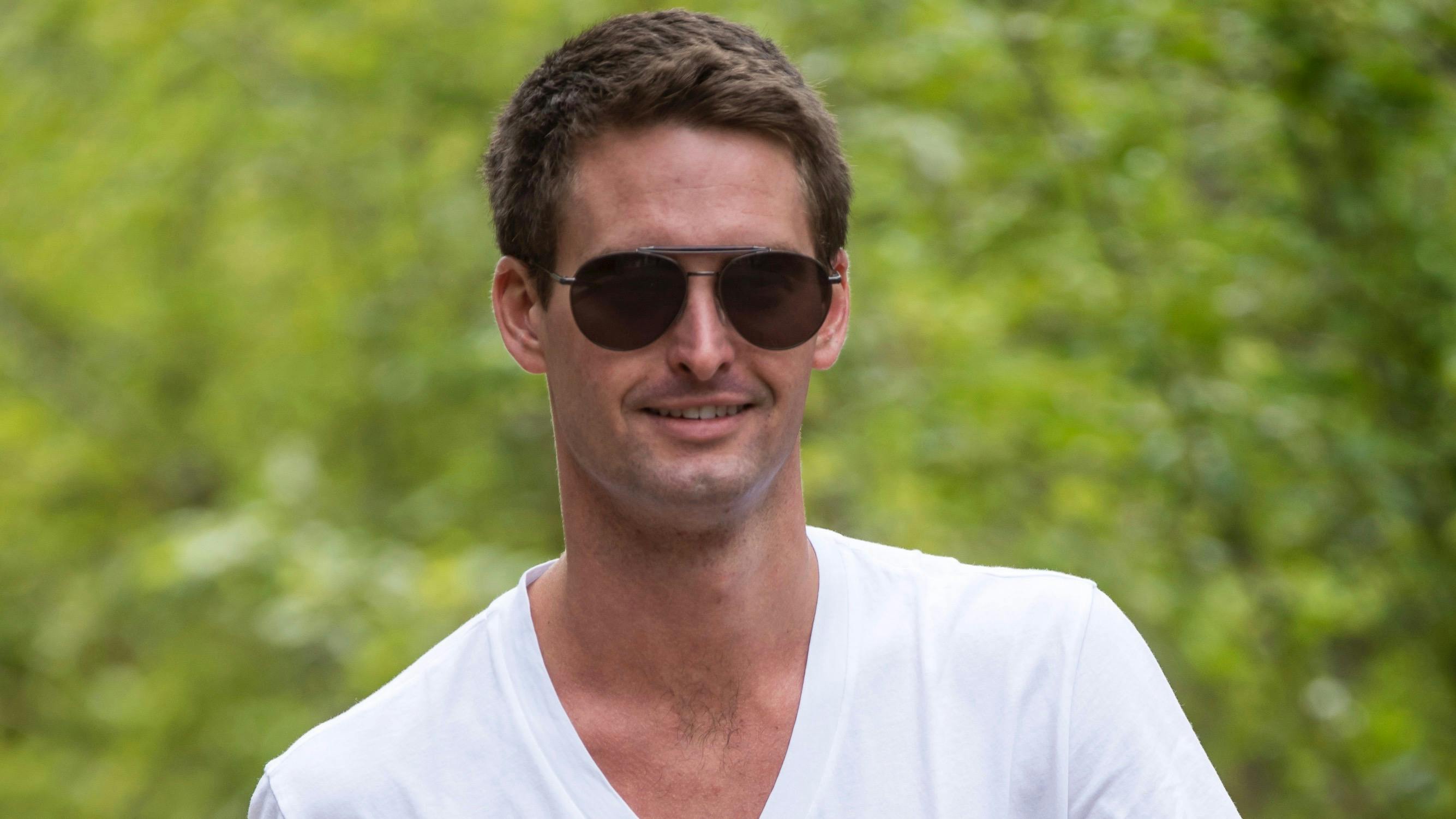 Snap’s Spiegel Poised to Gain Sole Control After IPO