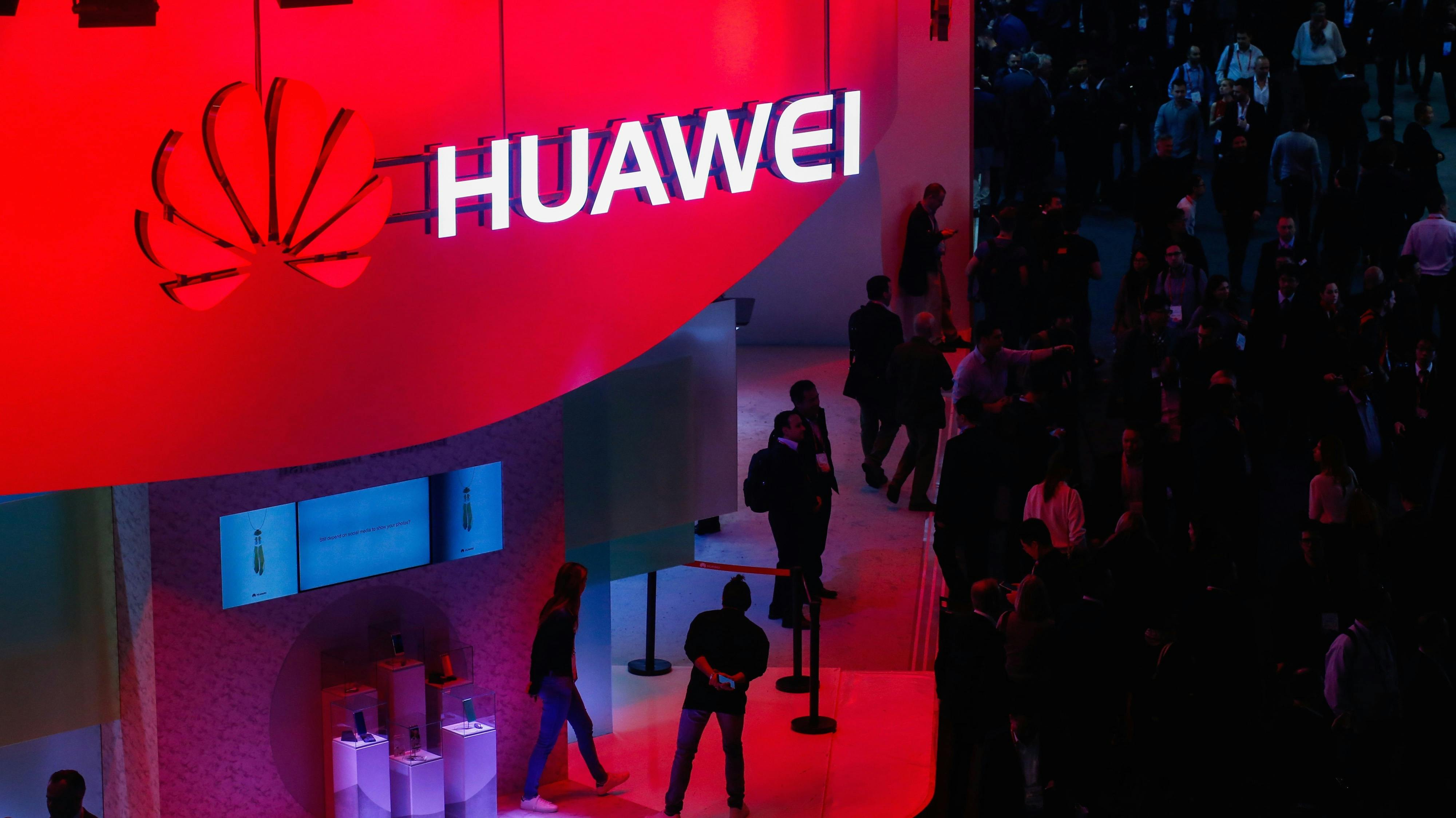 After Google Phone Fizzles, Huawei Turns to AT&T for U.S. Expansion