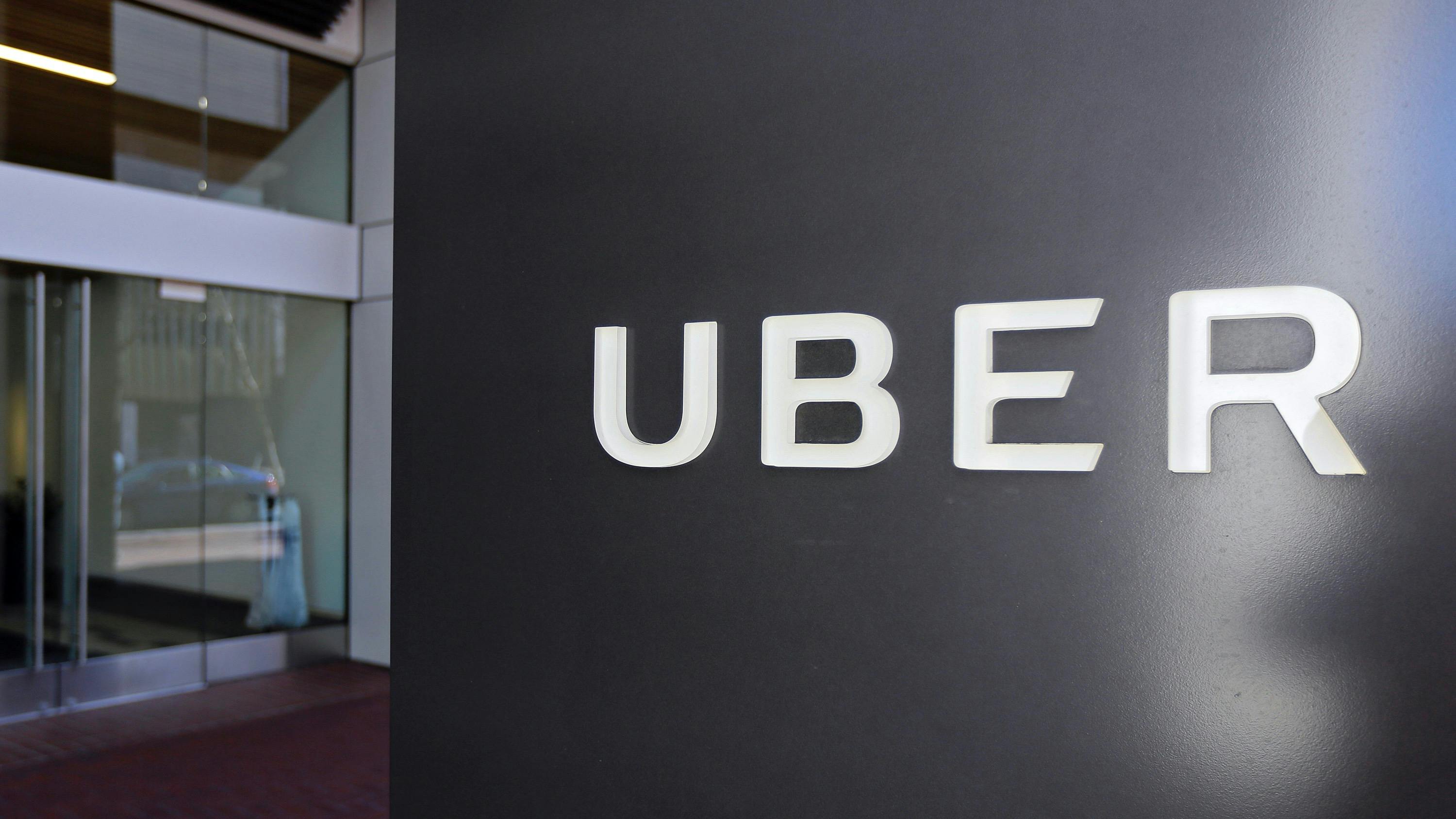 Uber Fired Lawyers Amid Debate Over Data Retention Policy