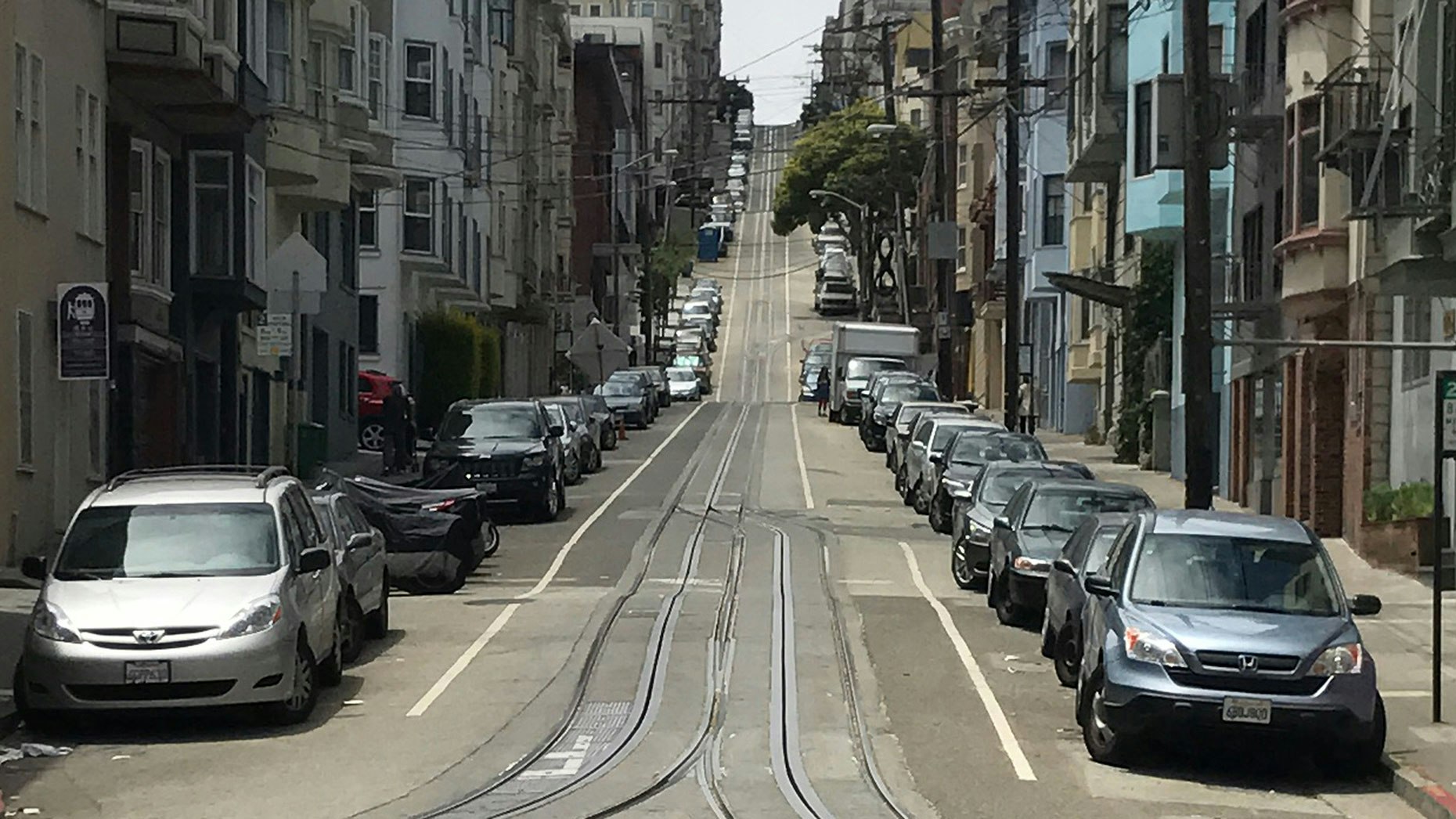 Until it suspended operations, parking app Luxe let customers order a valet to pick up and park their cars in San Francisco and a few other cities. Photo by Mike Sullivan