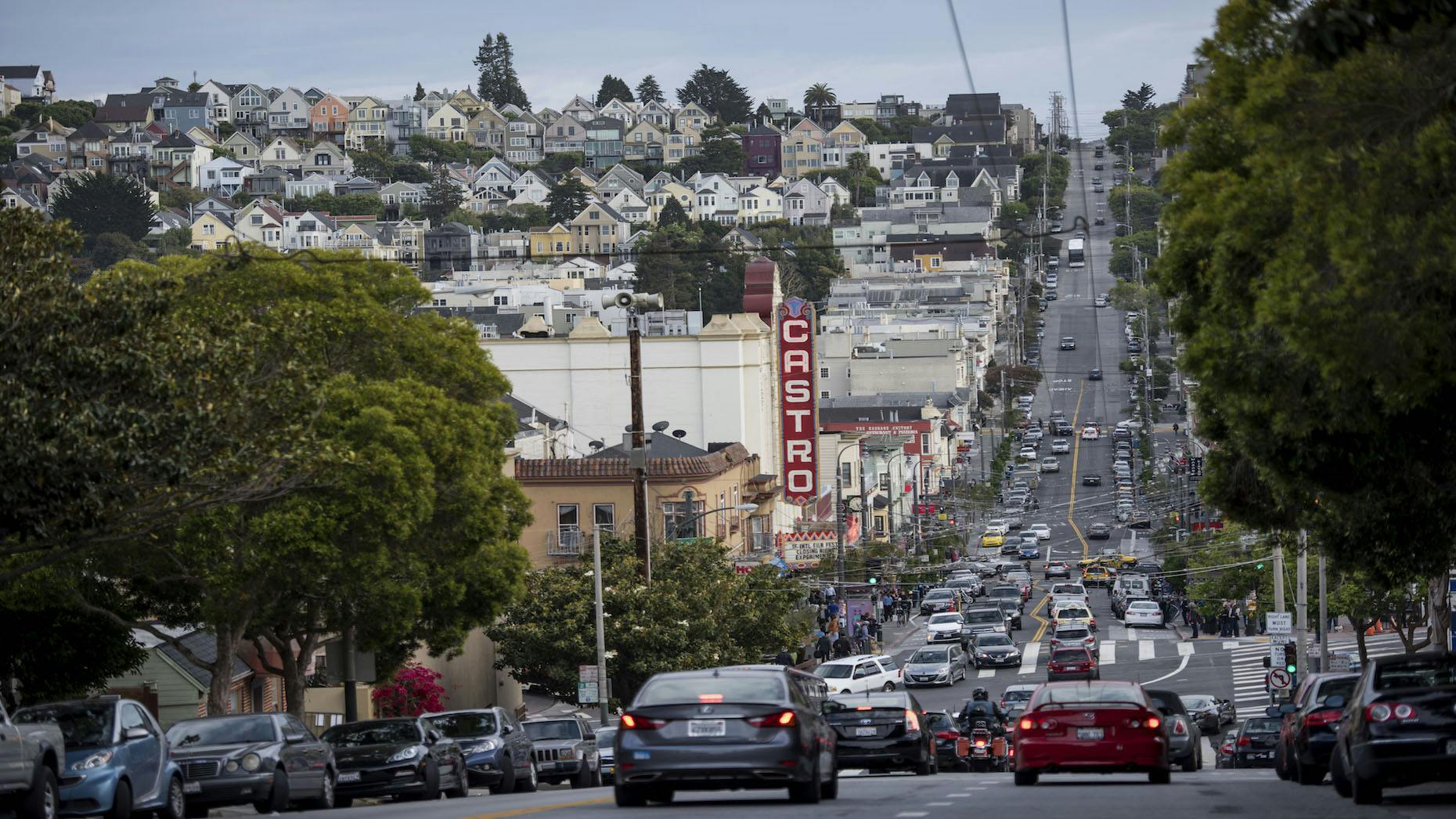 Driverless Cars Intensify Fight Over Curb Space