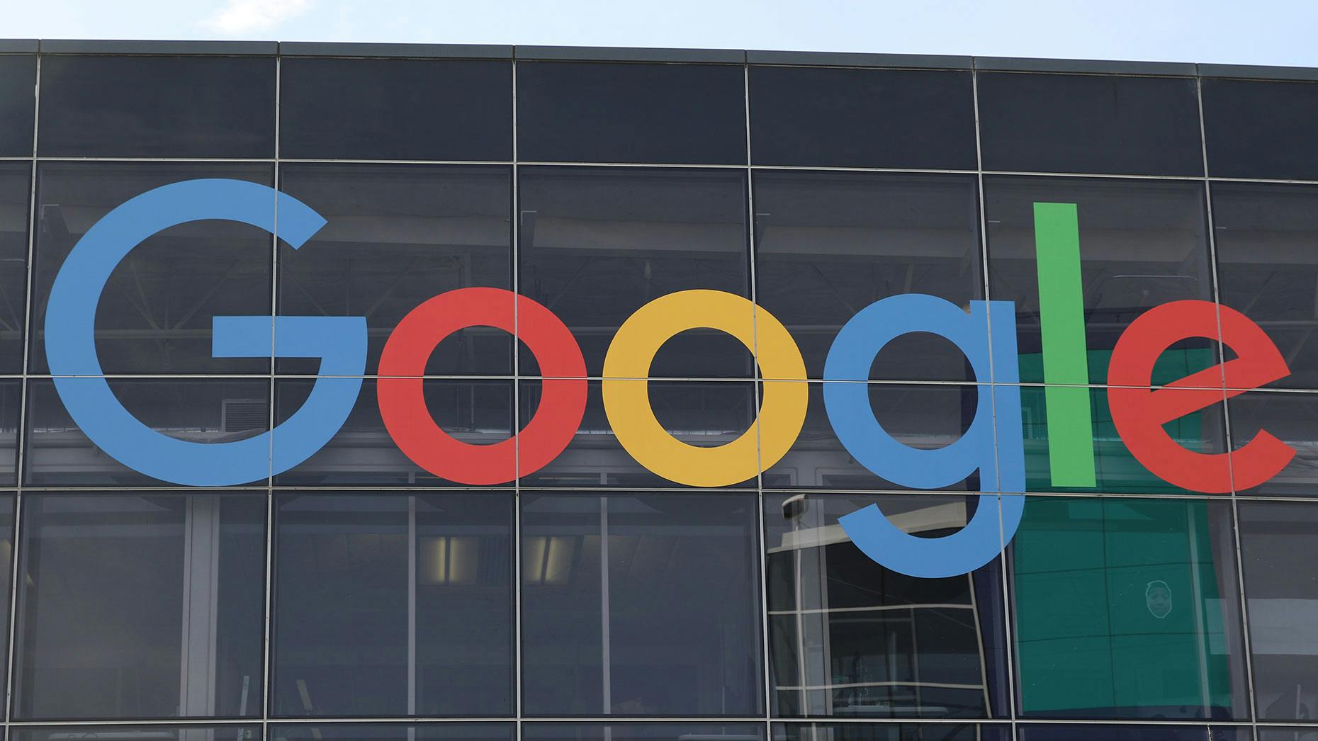 Google to Expand Classroom Software to Business Customers