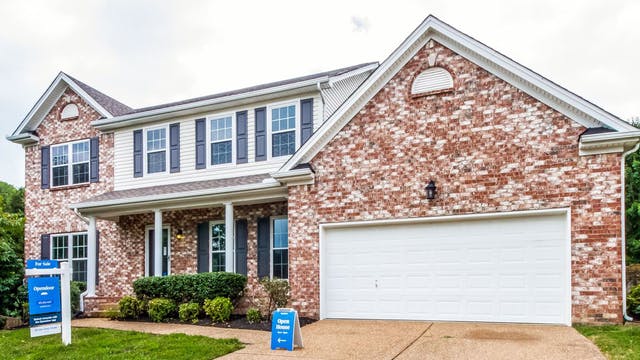 Real Estate Startups Turn to More Debt