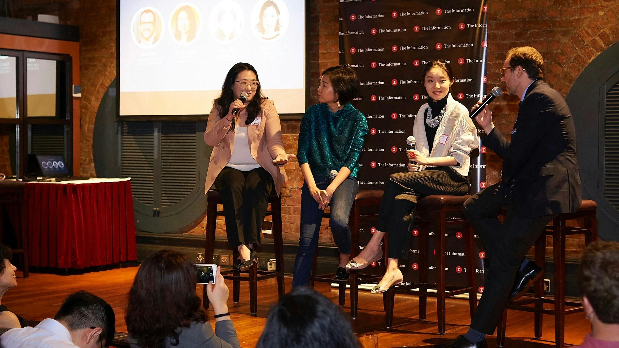 For China’s Startups, New York Stock Markets Still Beat Hong Kong 